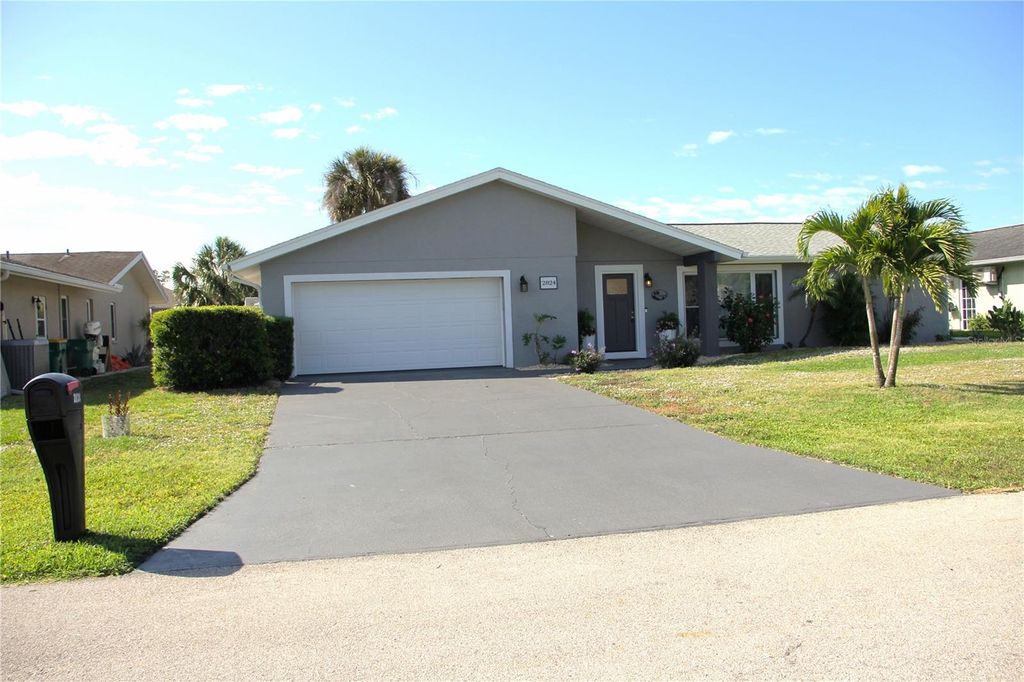 Photo of 2824 Shannon Drive, Punta Gorda, FL 33950 (MLS # A4691397)