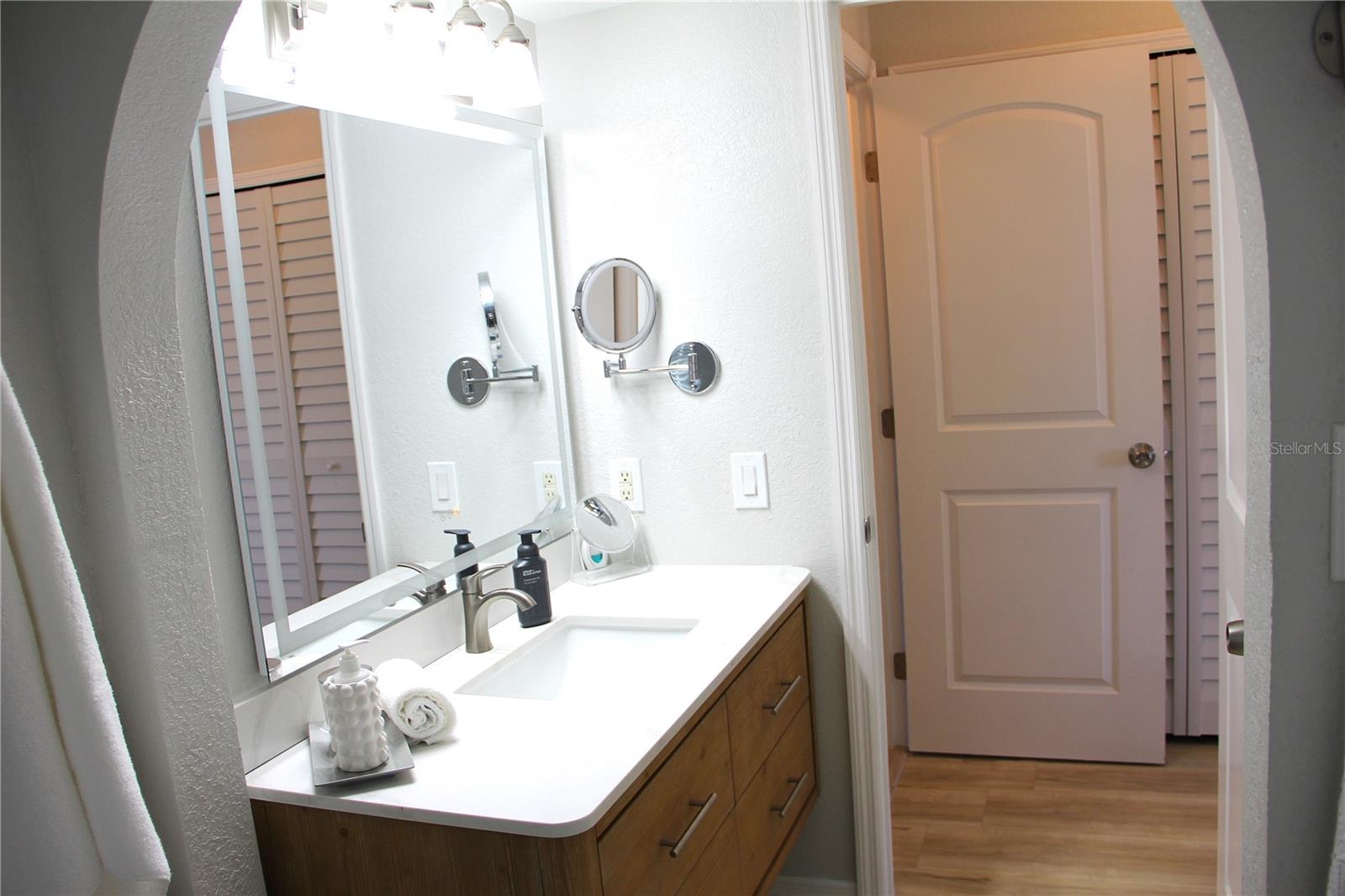 WYCHEWOOD SHORES - Residential