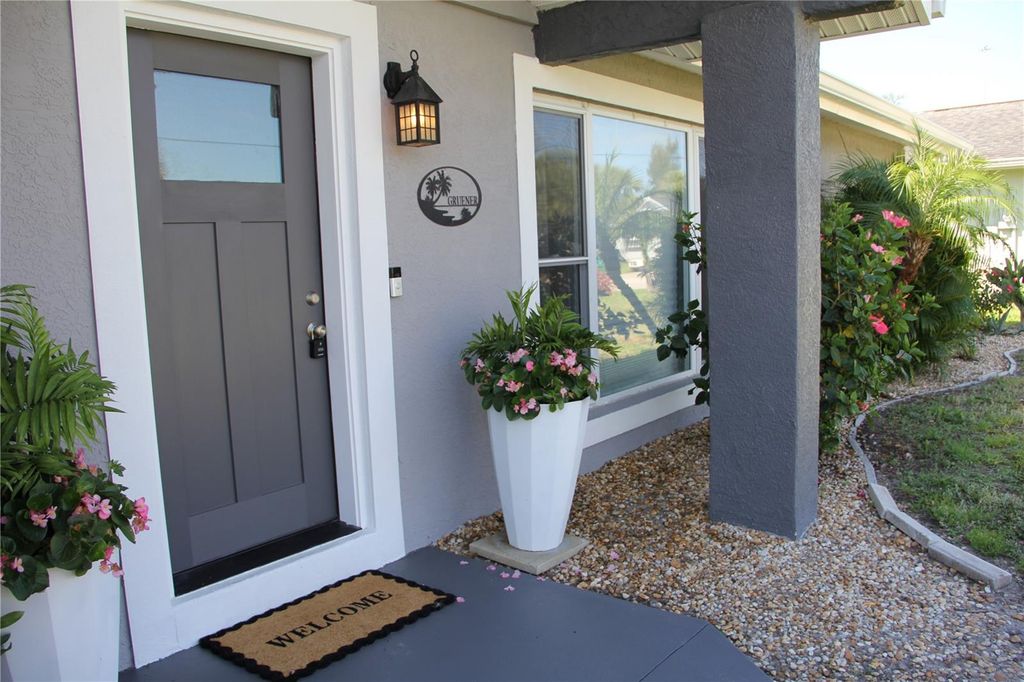 Photo of 2824 Shannon Drive, Punta Gorda, FL 33950 (MLS # A4691397)