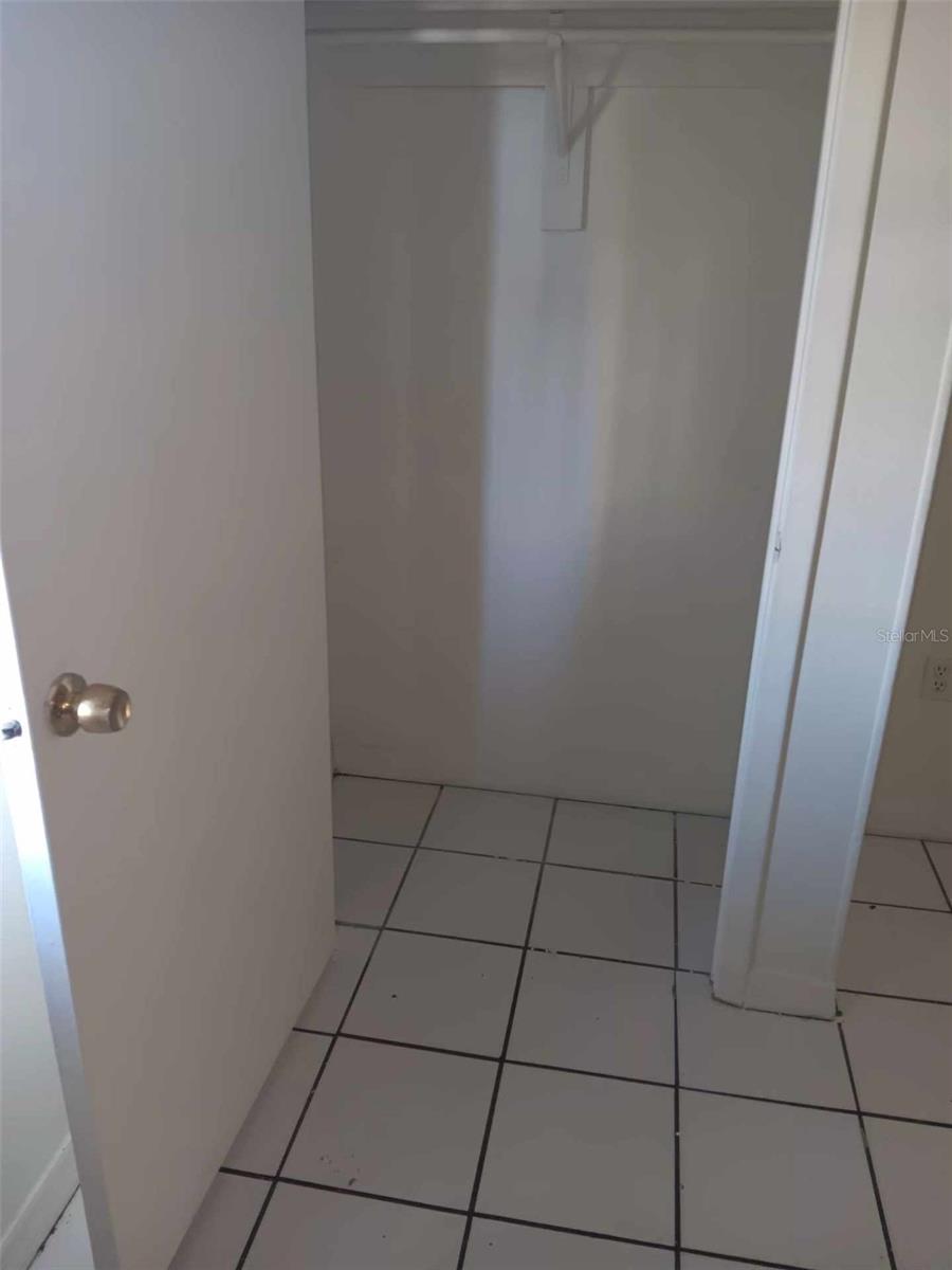 LENRAY HEIGHTS - Residential Lease