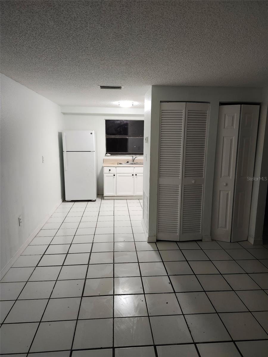 LENRAY HEIGHTS - Residential Lease