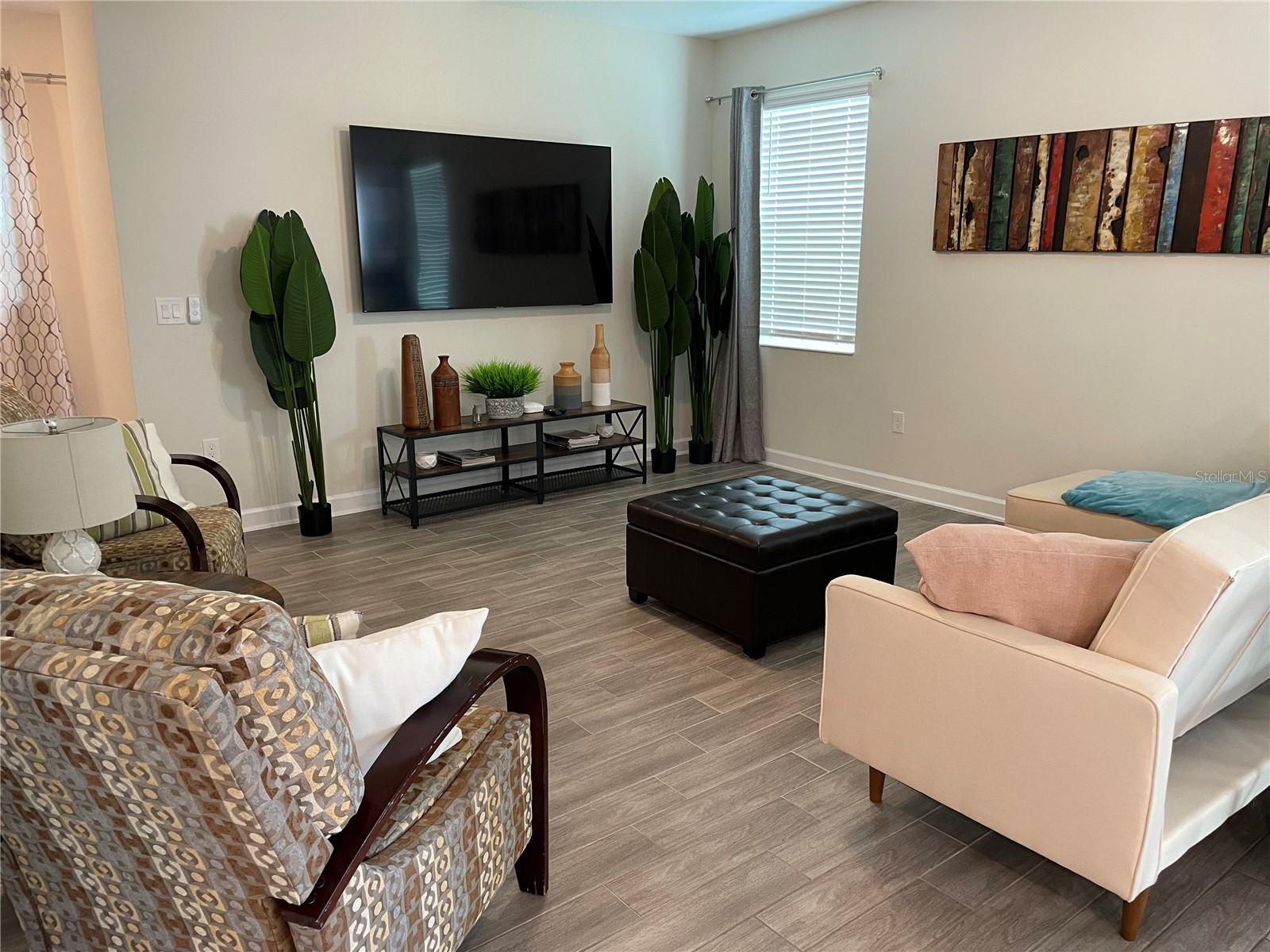 HANOVER LAKES PH 3 - Residential Lease