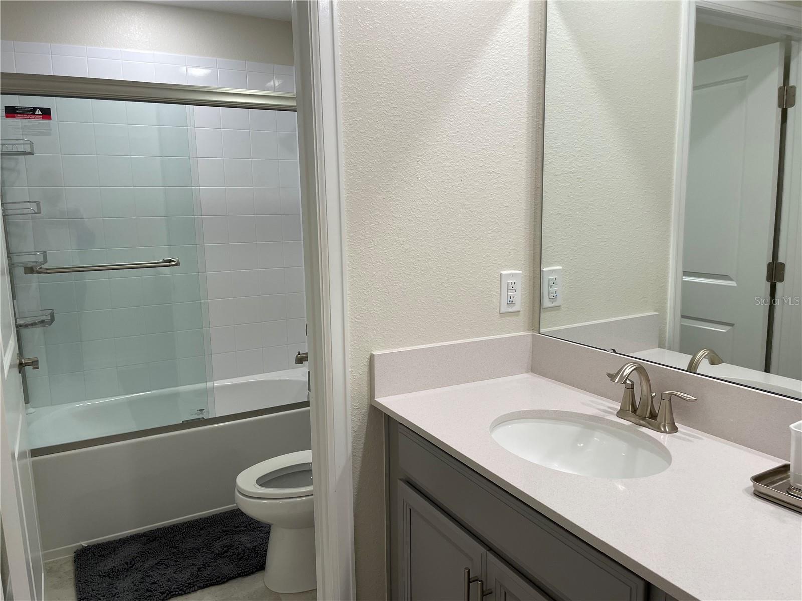 HANOVER LAKES PH 3 - Residential Lease