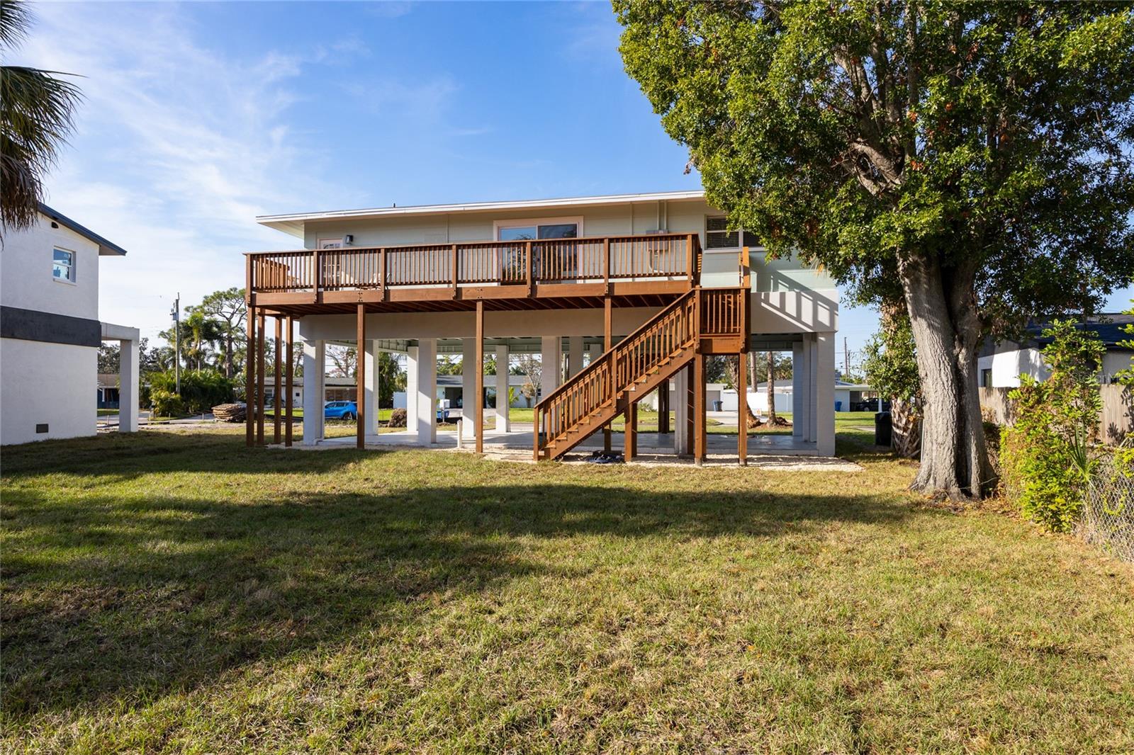 SHORE ACRES BUTTERFLY LAKE REP - Residential