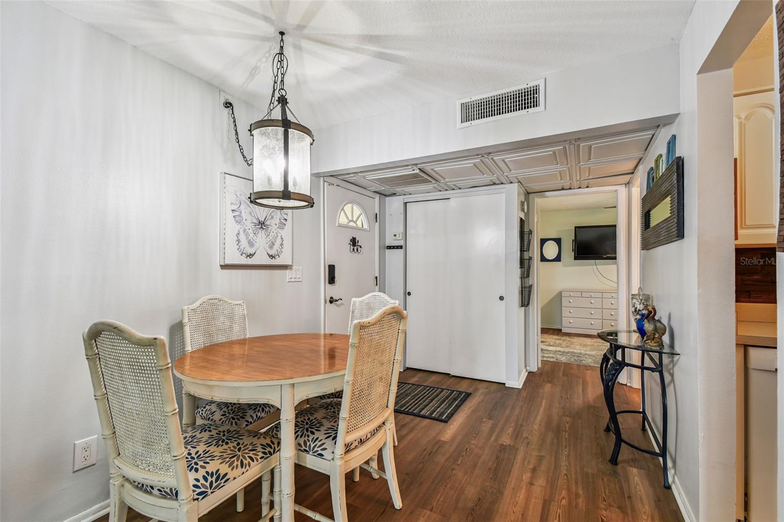 VILLAS DE GOLF CONDO - Residential