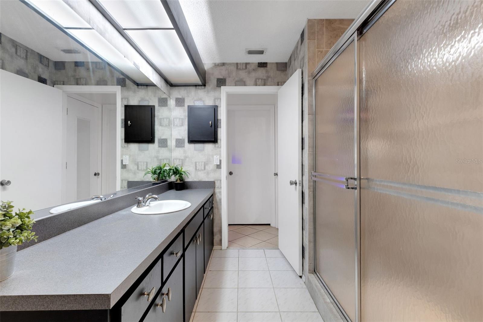 LIONSHEAD PH I - Residential