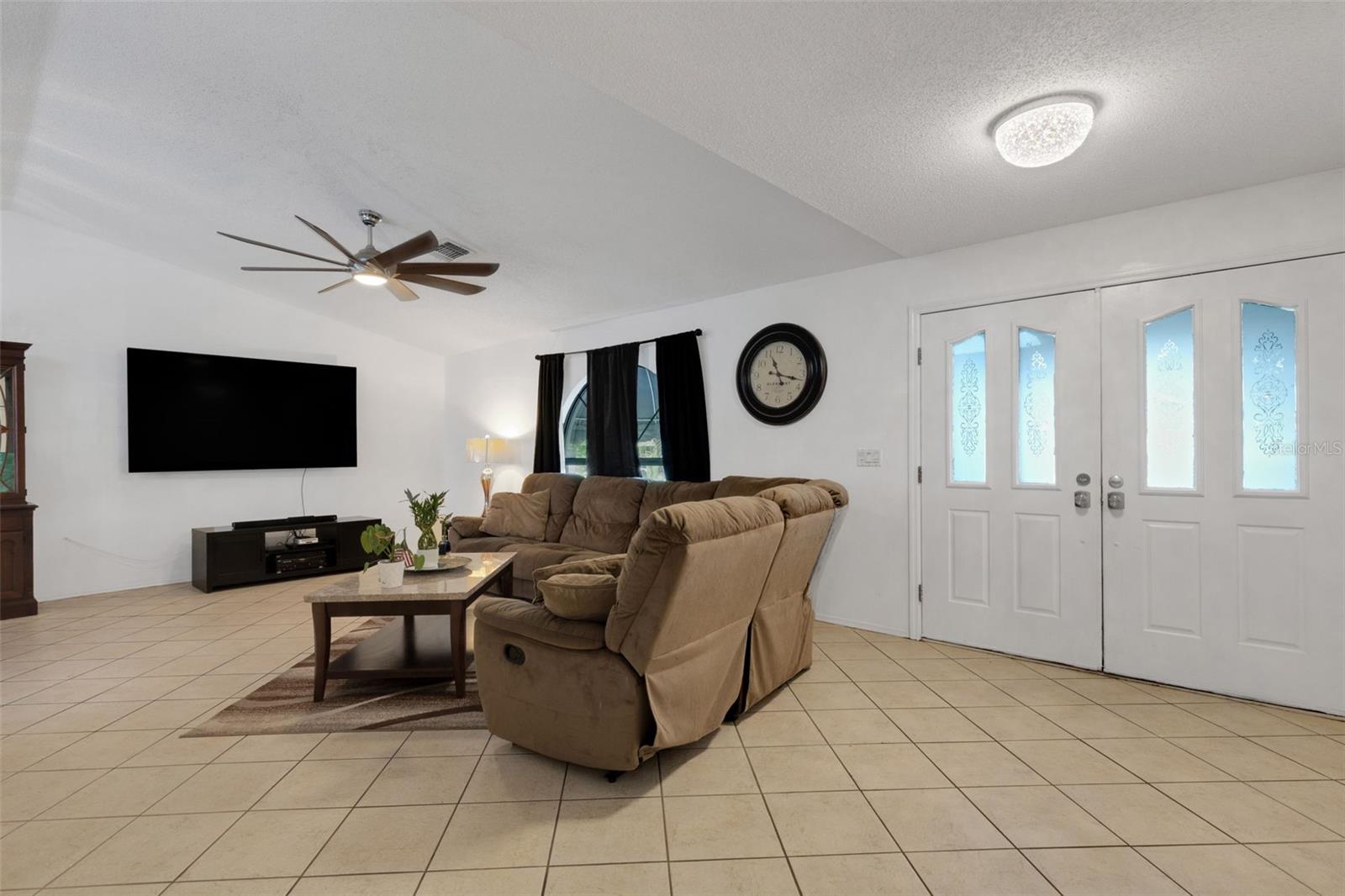 LIONSHEAD PH I - Residential