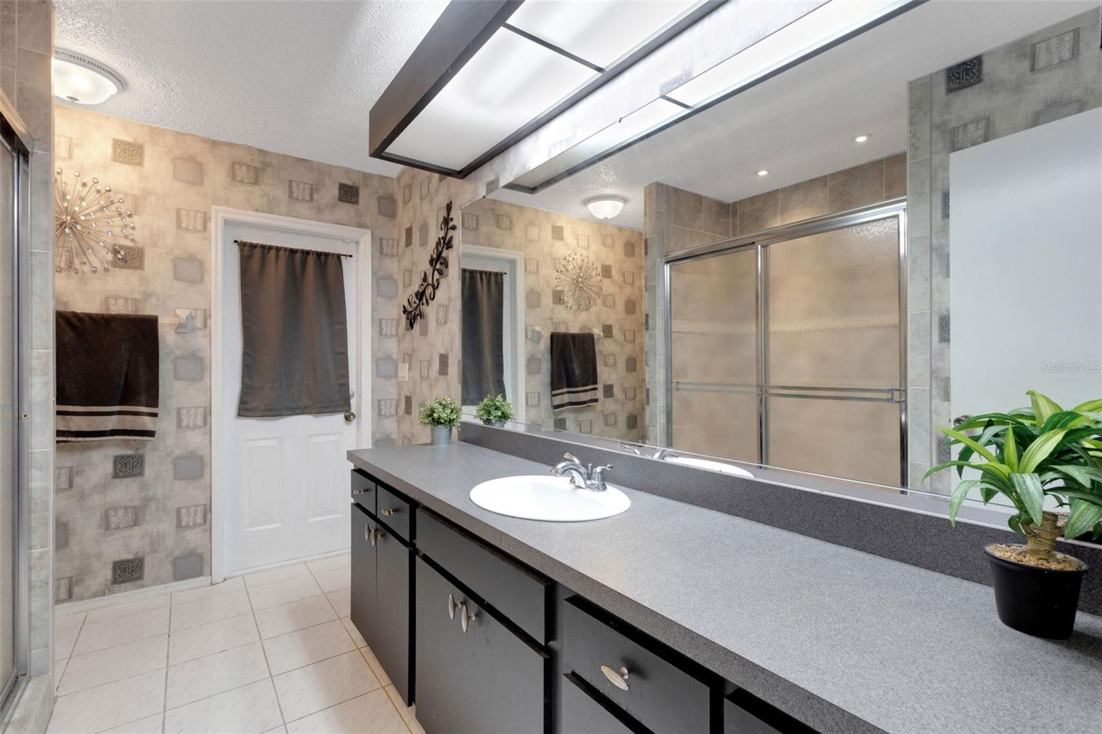 LIONSHEAD PH I - Residential