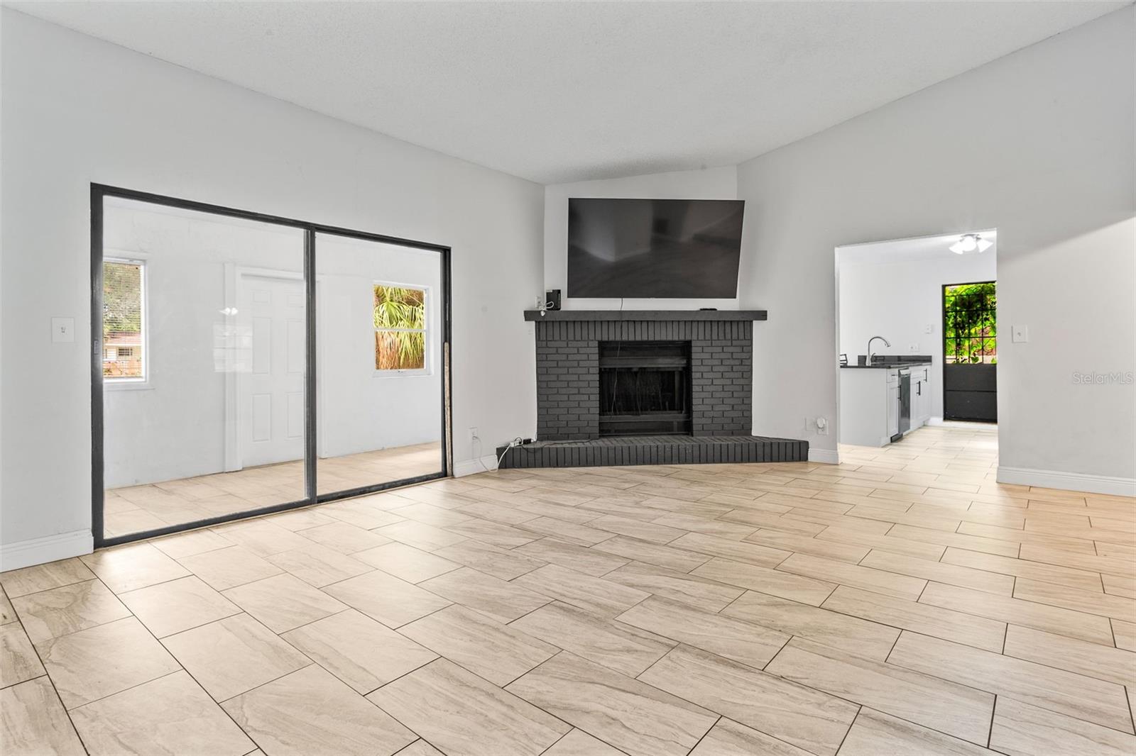 OAK HILLS REP - Residential Lease