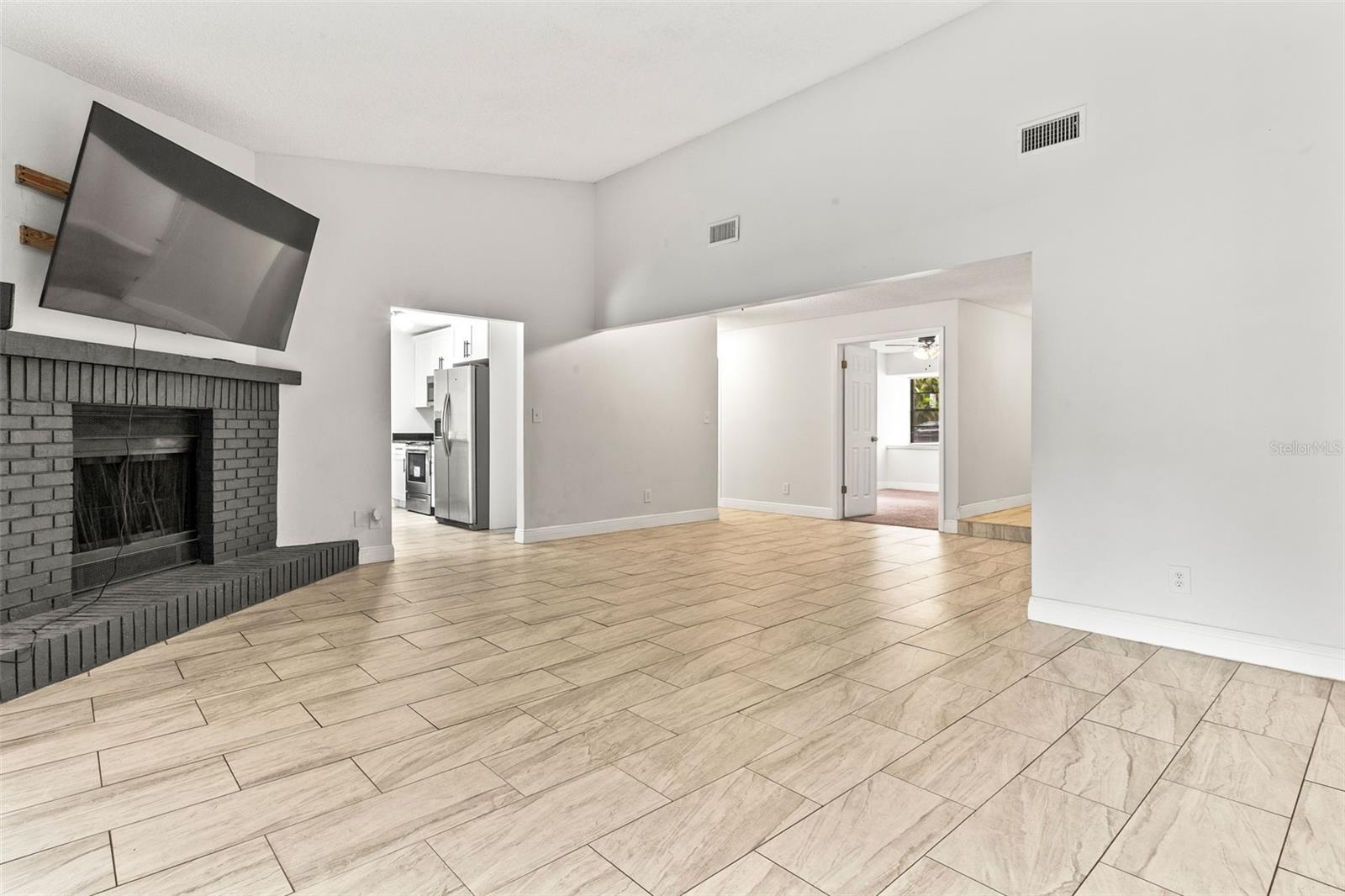 OAK HILLS REP - Residential Lease