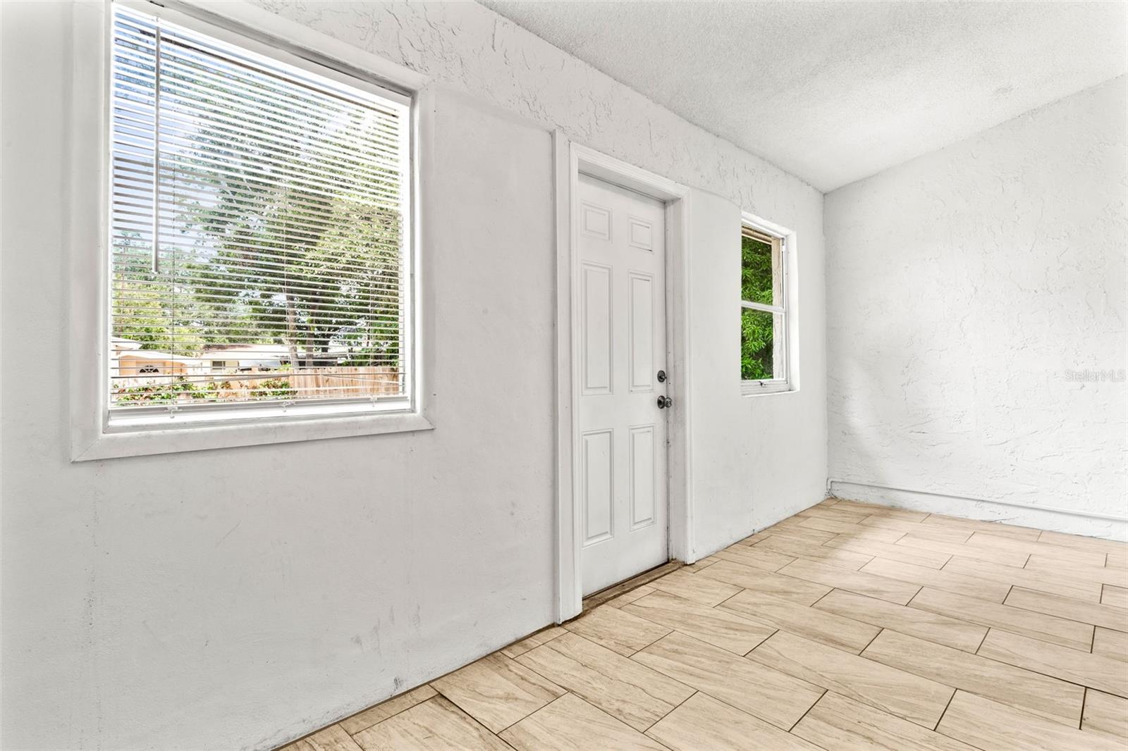 OAK HILLS REP - Residential Lease