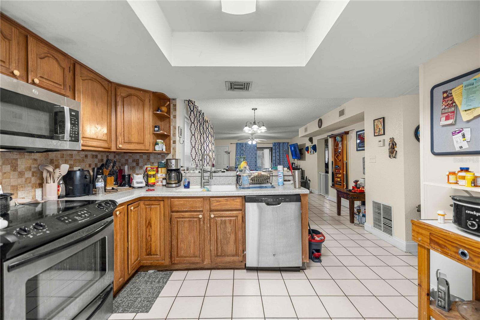 964 5TH STREET 964