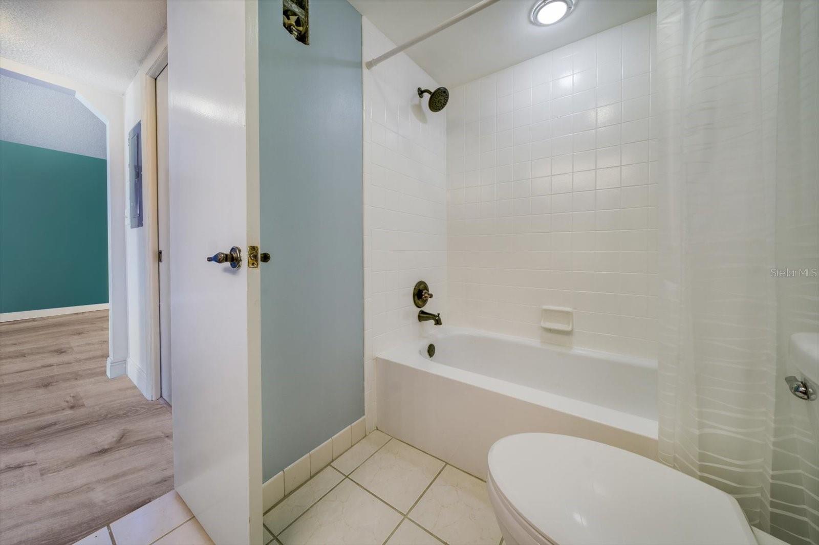 CORDOVA GREENS CONDO - Residential