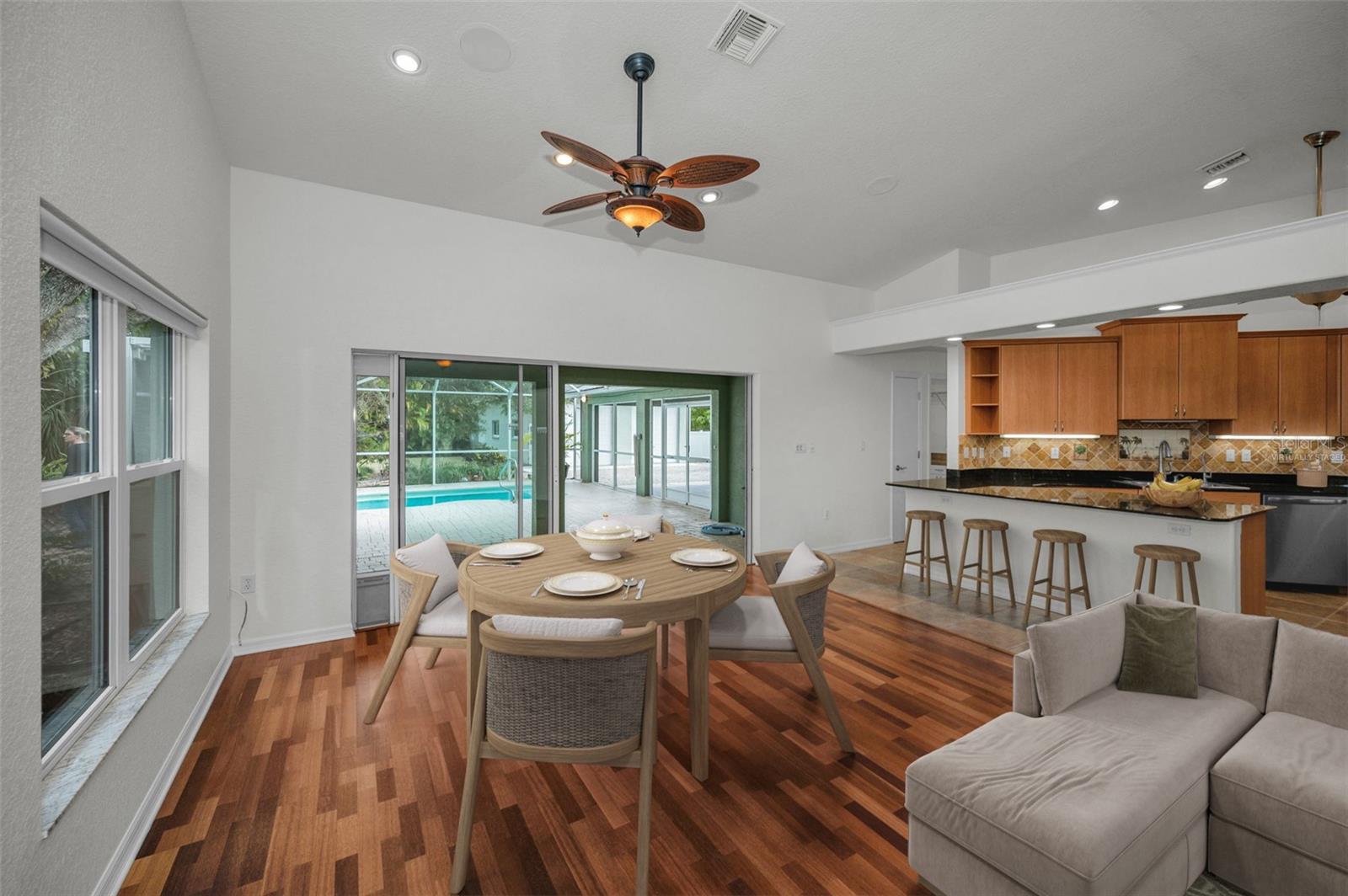 BAY PINES SUB - Residential