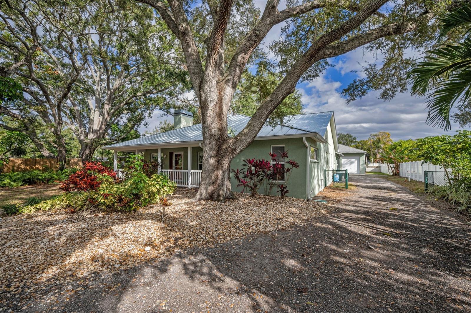 BAY PINES SUB - Residential