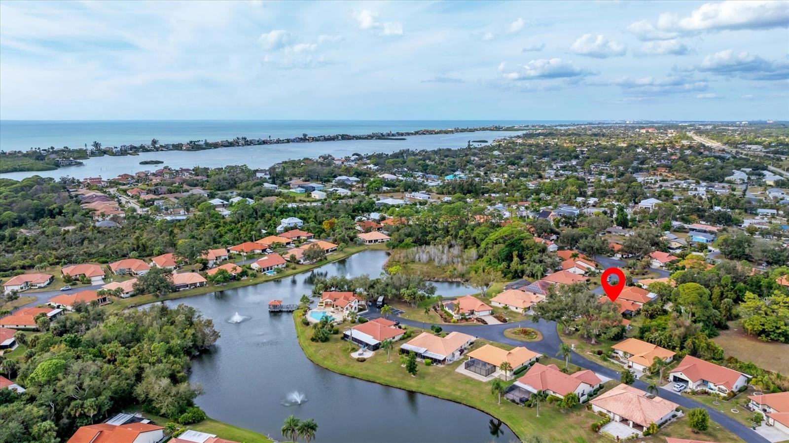 LAUREL HOLLOW - Residential