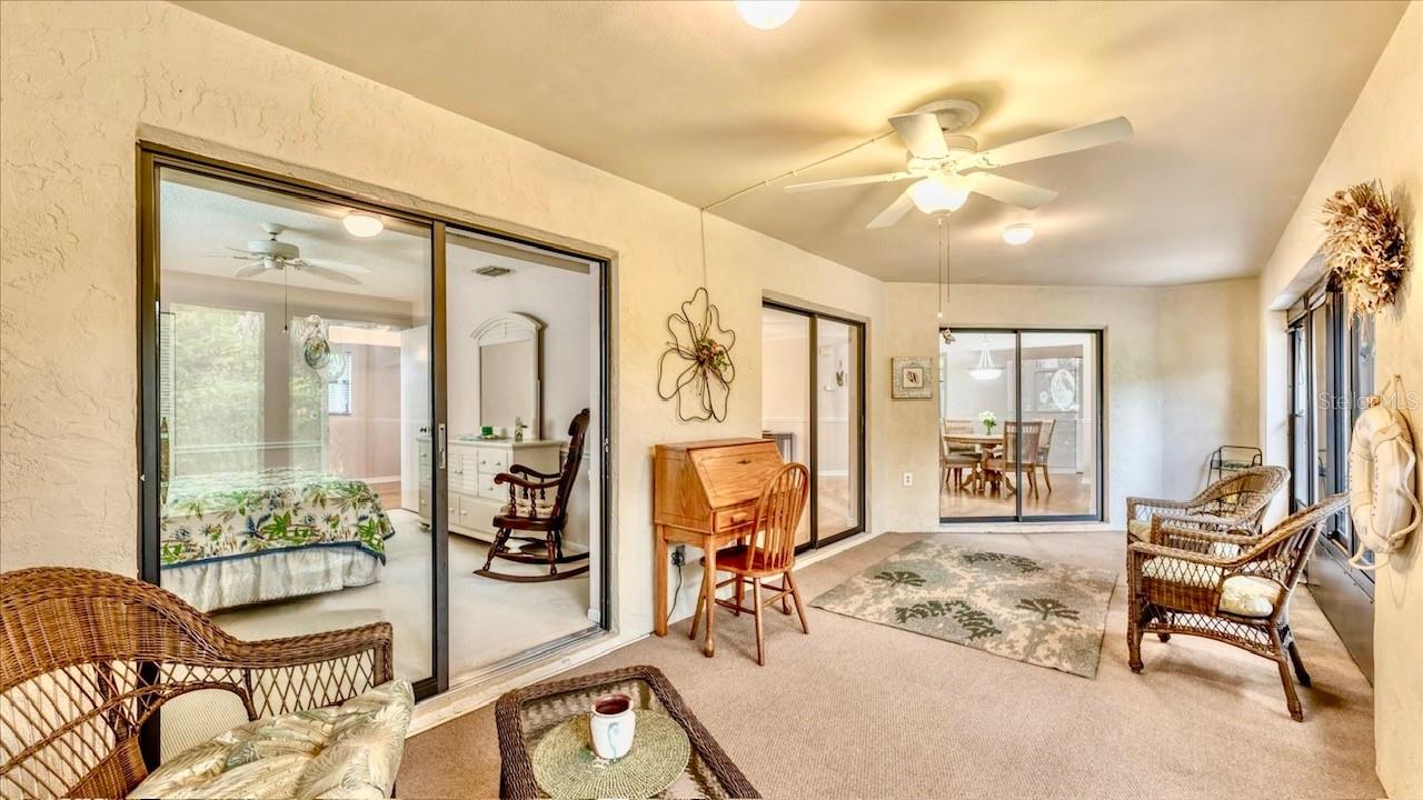 LAUREL HOLLOW - Residential