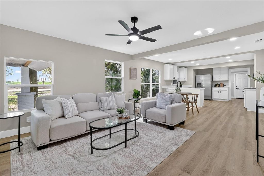 Photo of 723 W Myrtle Street, Lakeland, FL 33815 (MLS # L4961259)