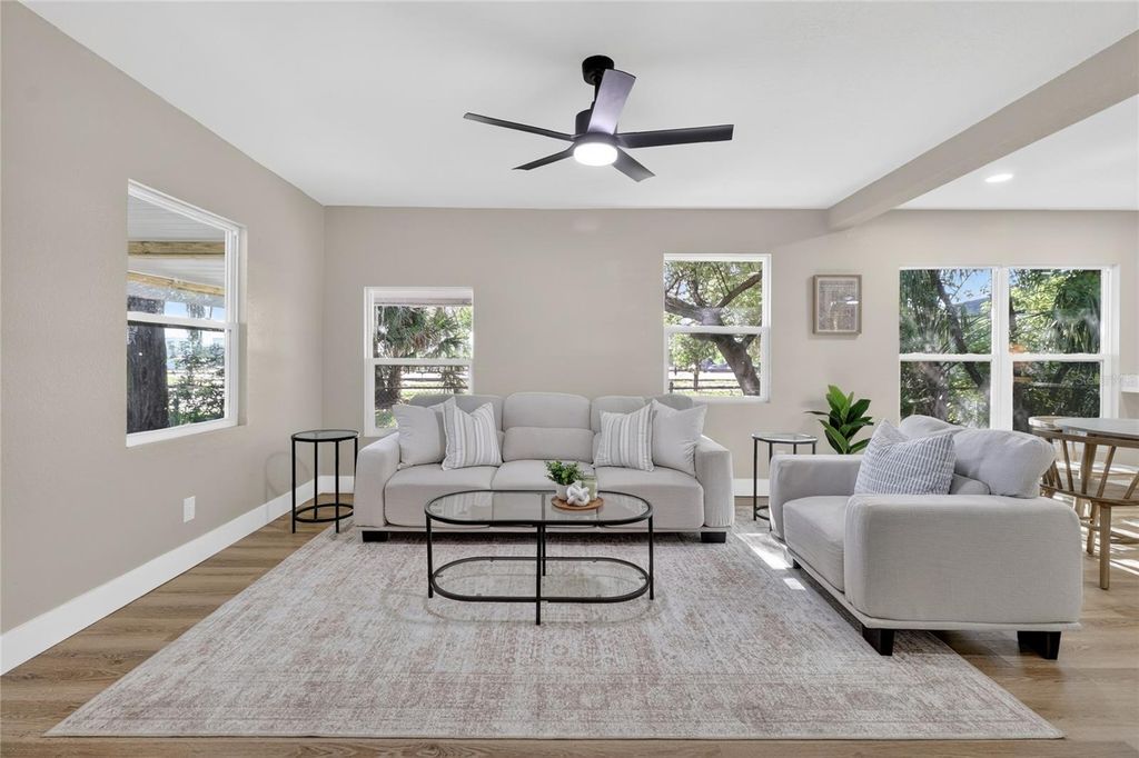 Photo of 723 W Myrtle Street, Lakeland, FL 33815 (MLS # L4961259)