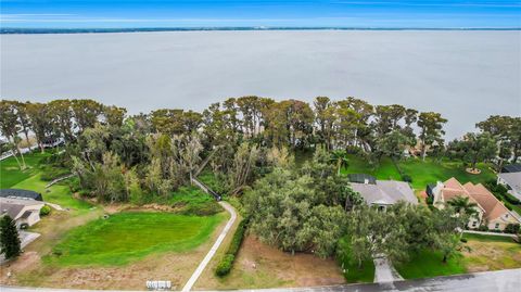 A home in EUSTIS