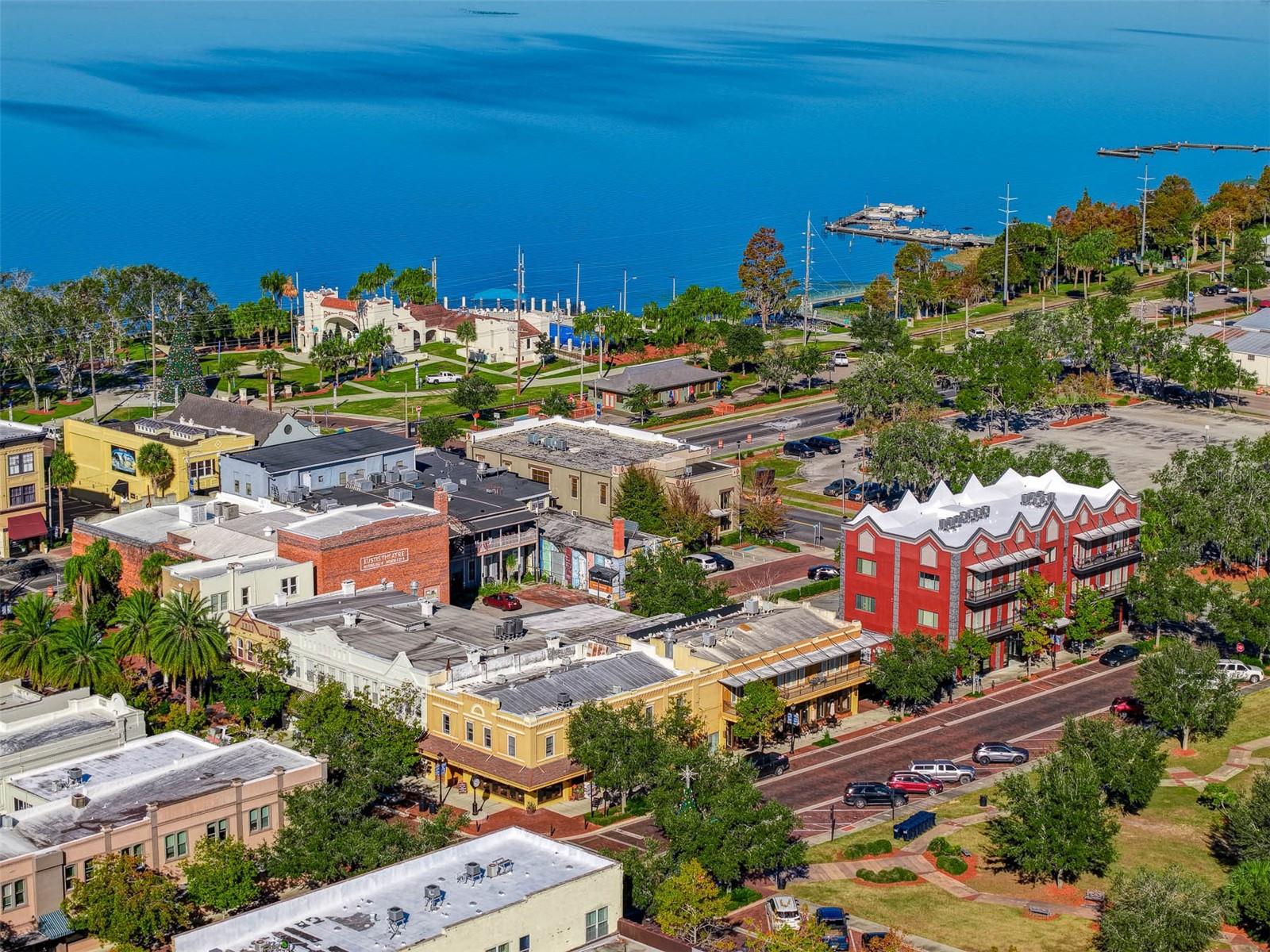 HIDDEN COVE - Residential