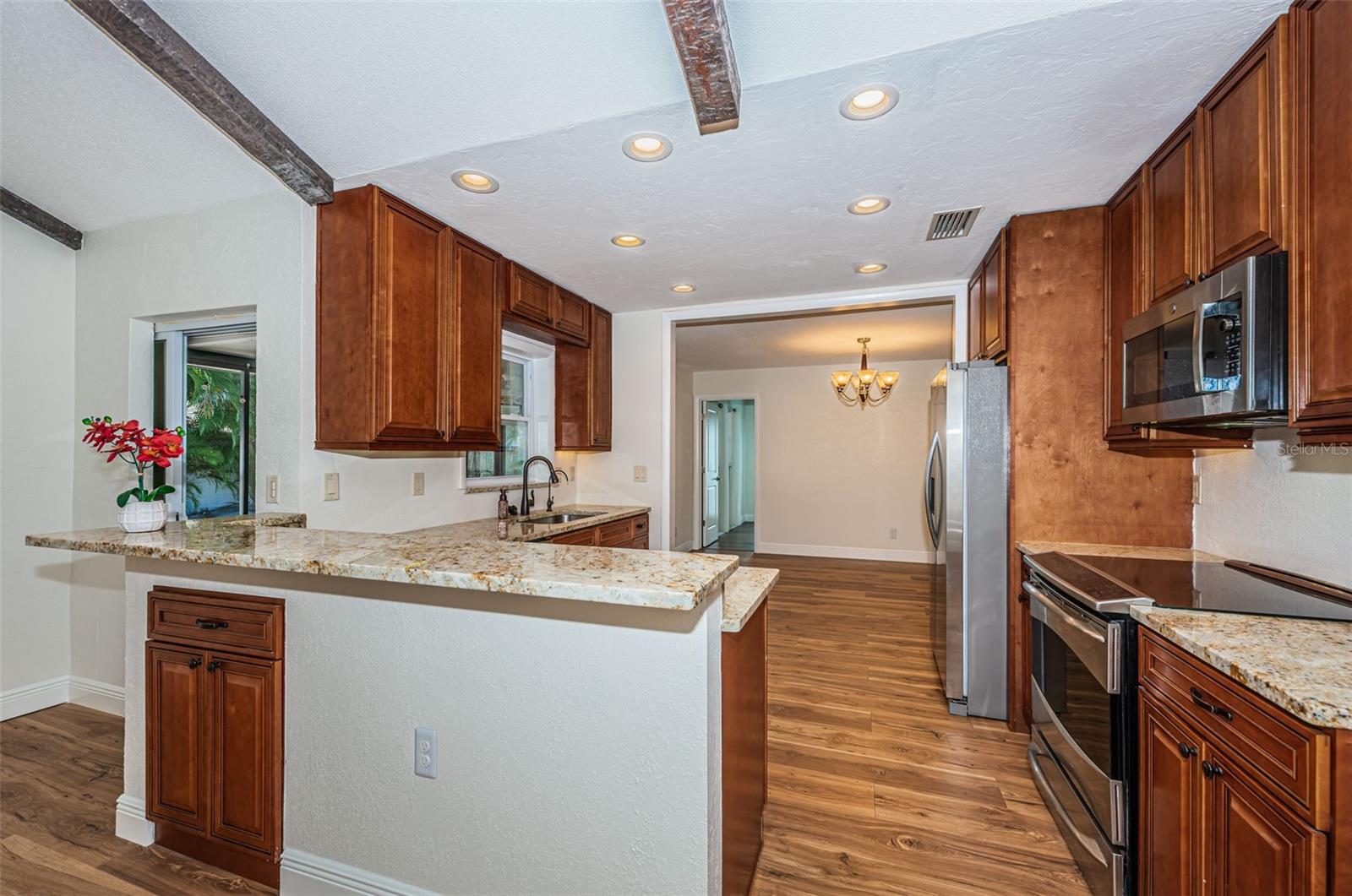 RIDGEWOOD RIVIERA - Residential