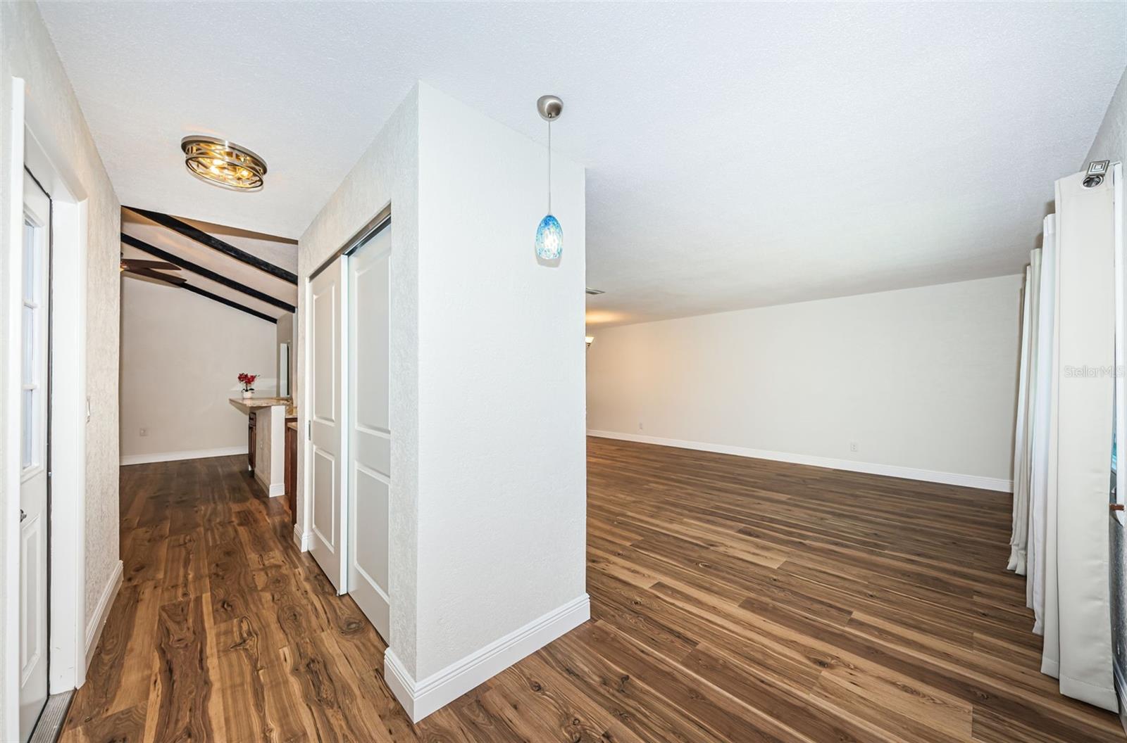 RIDGEWOOD RIVIERA - Residential