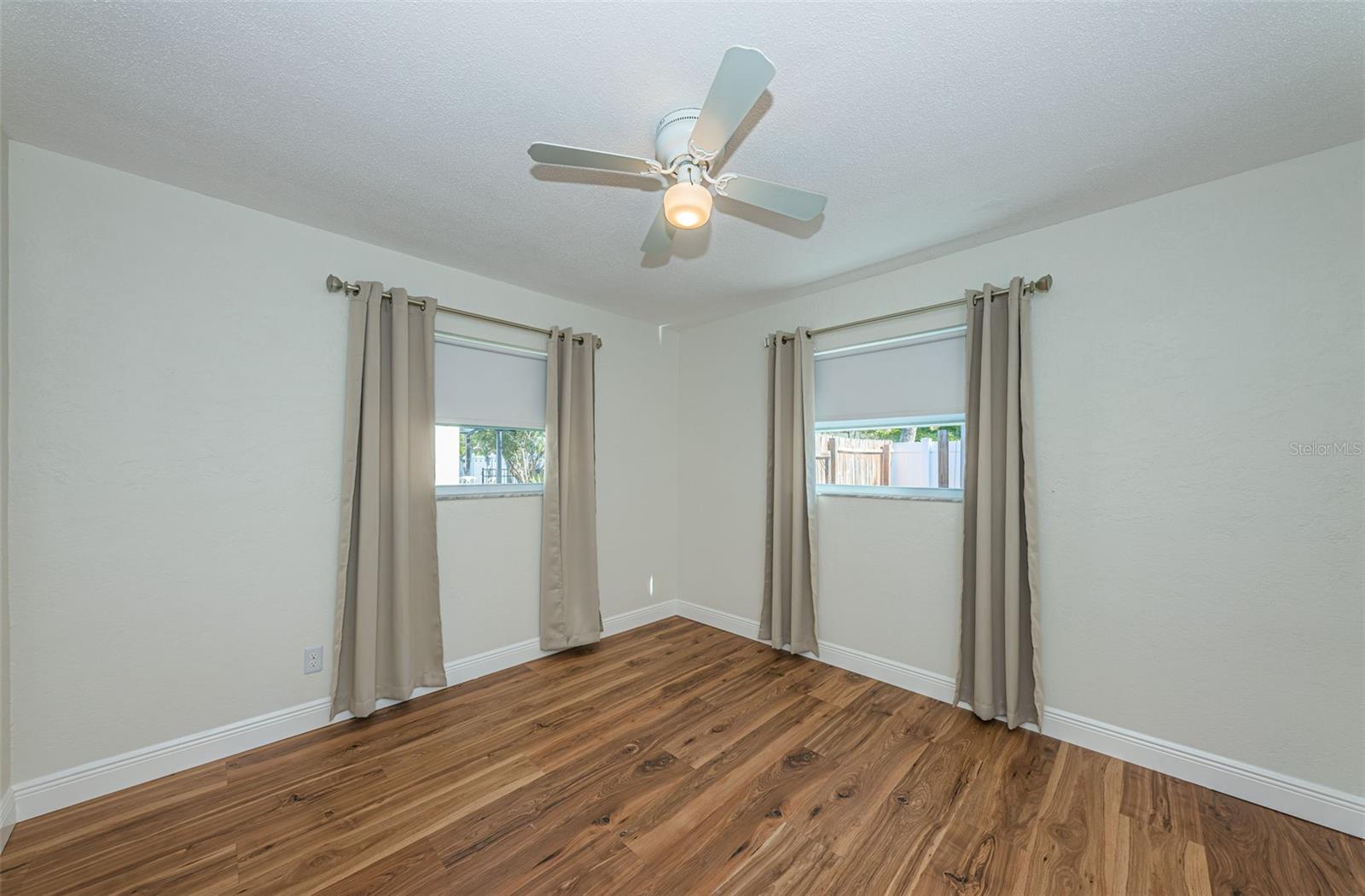 RIDGEWOOD RIVIERA - Residential