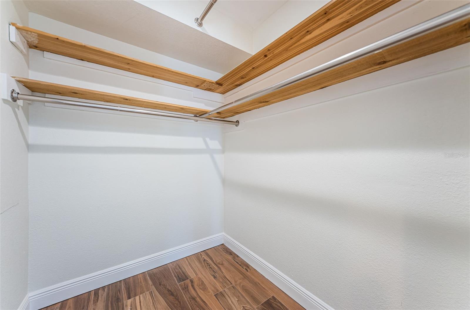 RIDGEWOOD RIVIERA - Residential