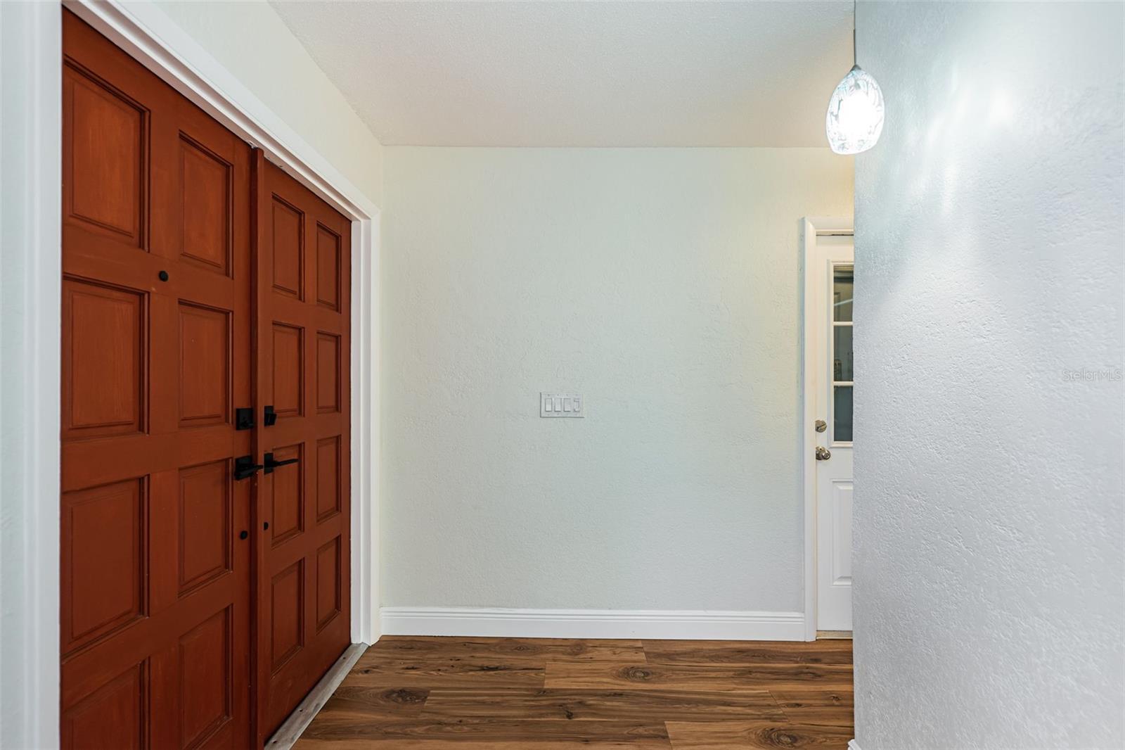 RIDGEWOOD RIVIERA - Residential