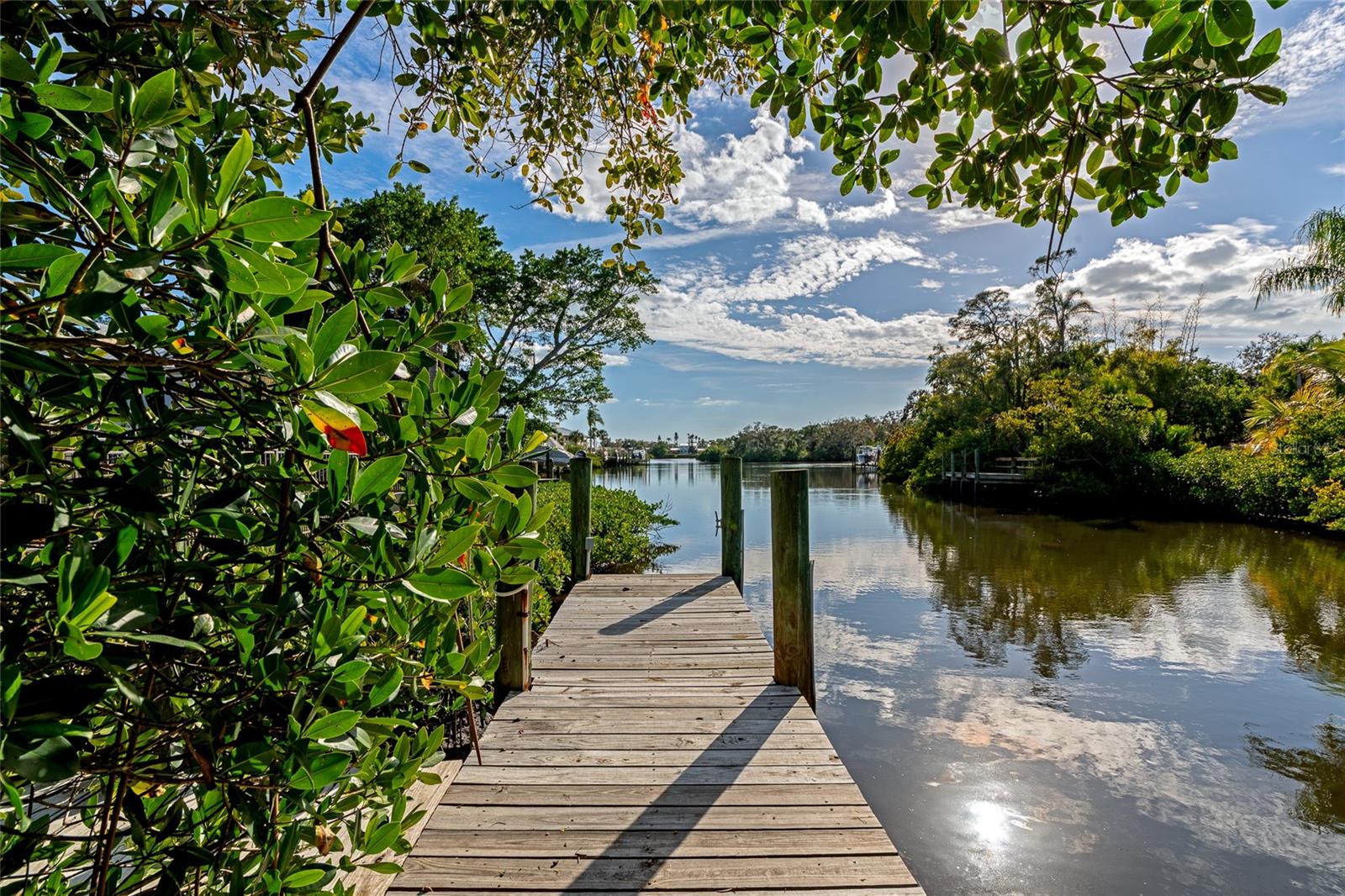 PHILLIPPI SHORES - Residential