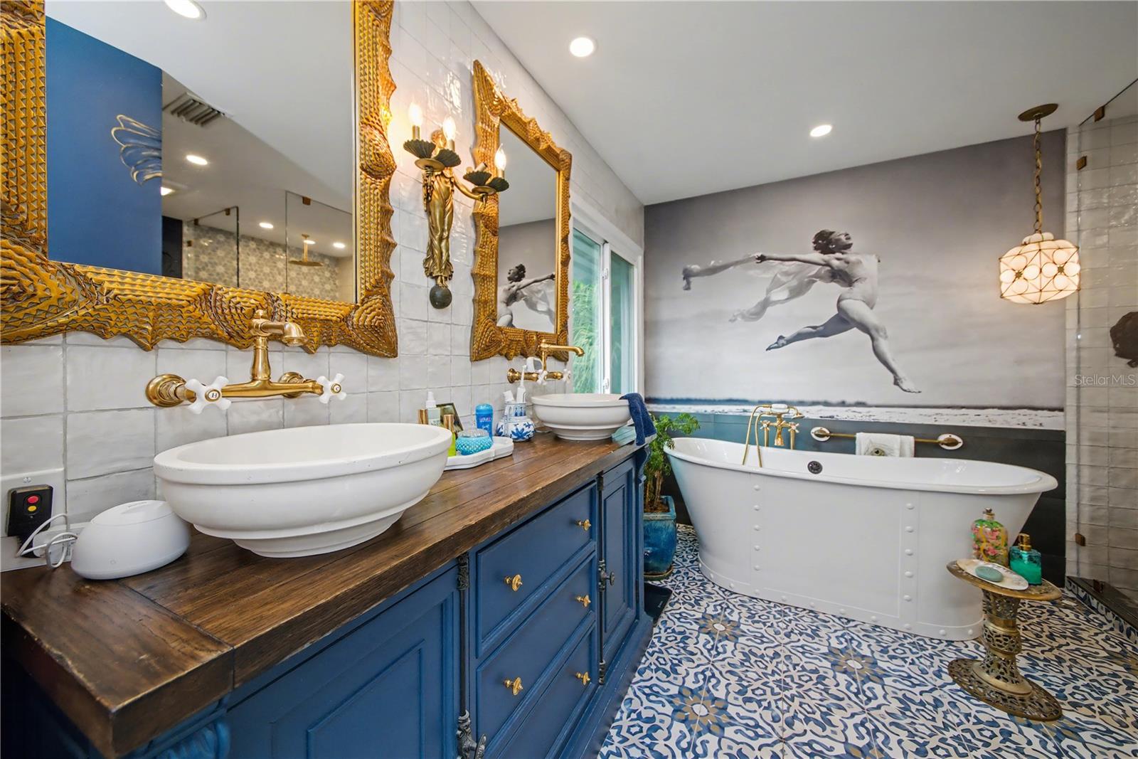 PHILLIPPI SHORES - Residential