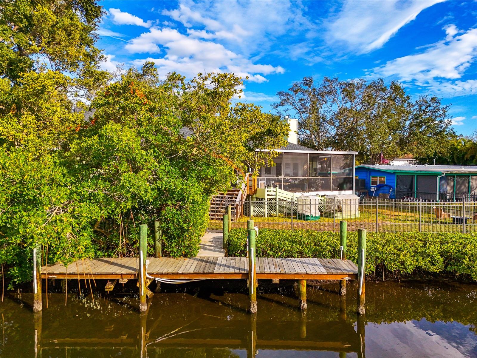 PHILLIPPI SHORES - Residential