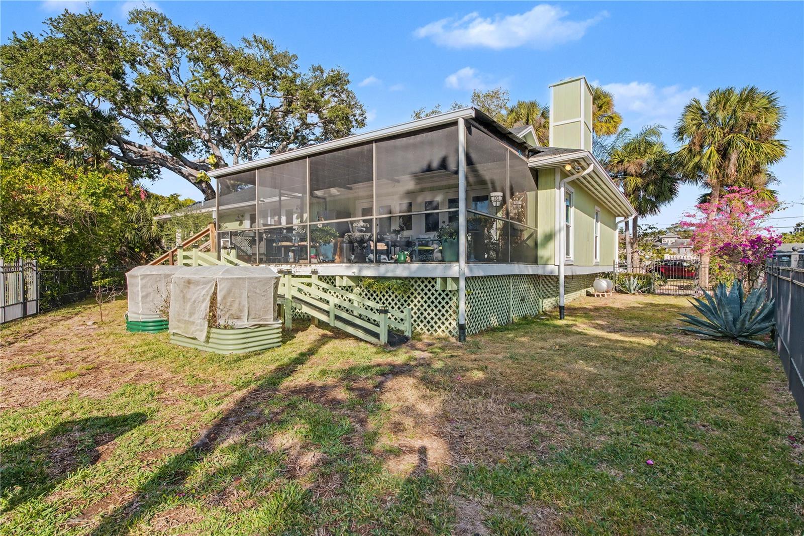 PHILLIPPI SHORES - Residential