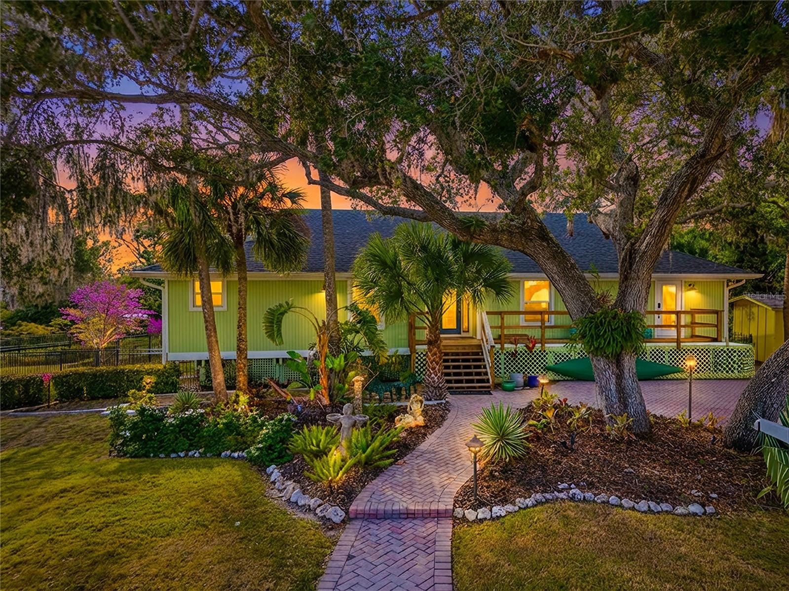 PHILLIPPI SHORES - Residential