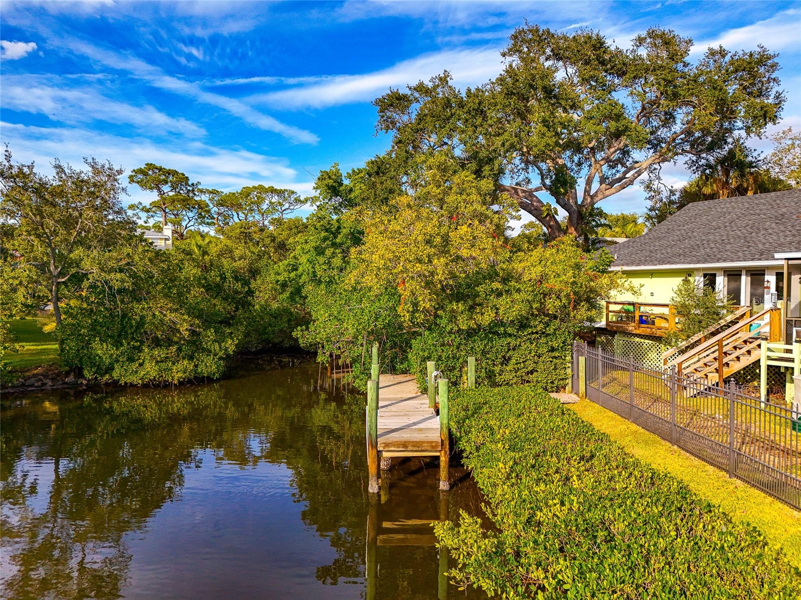 PHILLIPPI SHORES - Residential