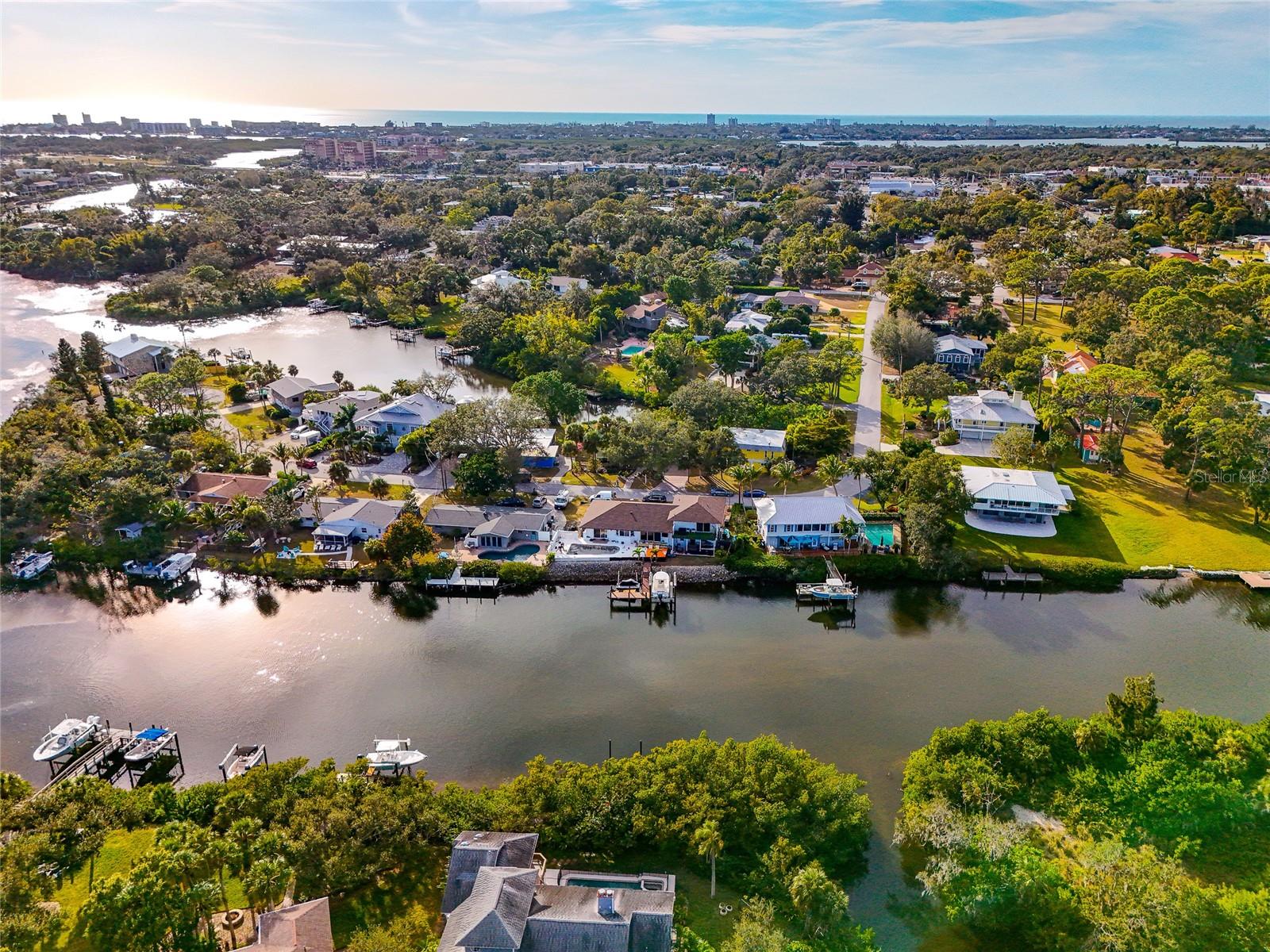 PHILLIPPI SHORES - Residential