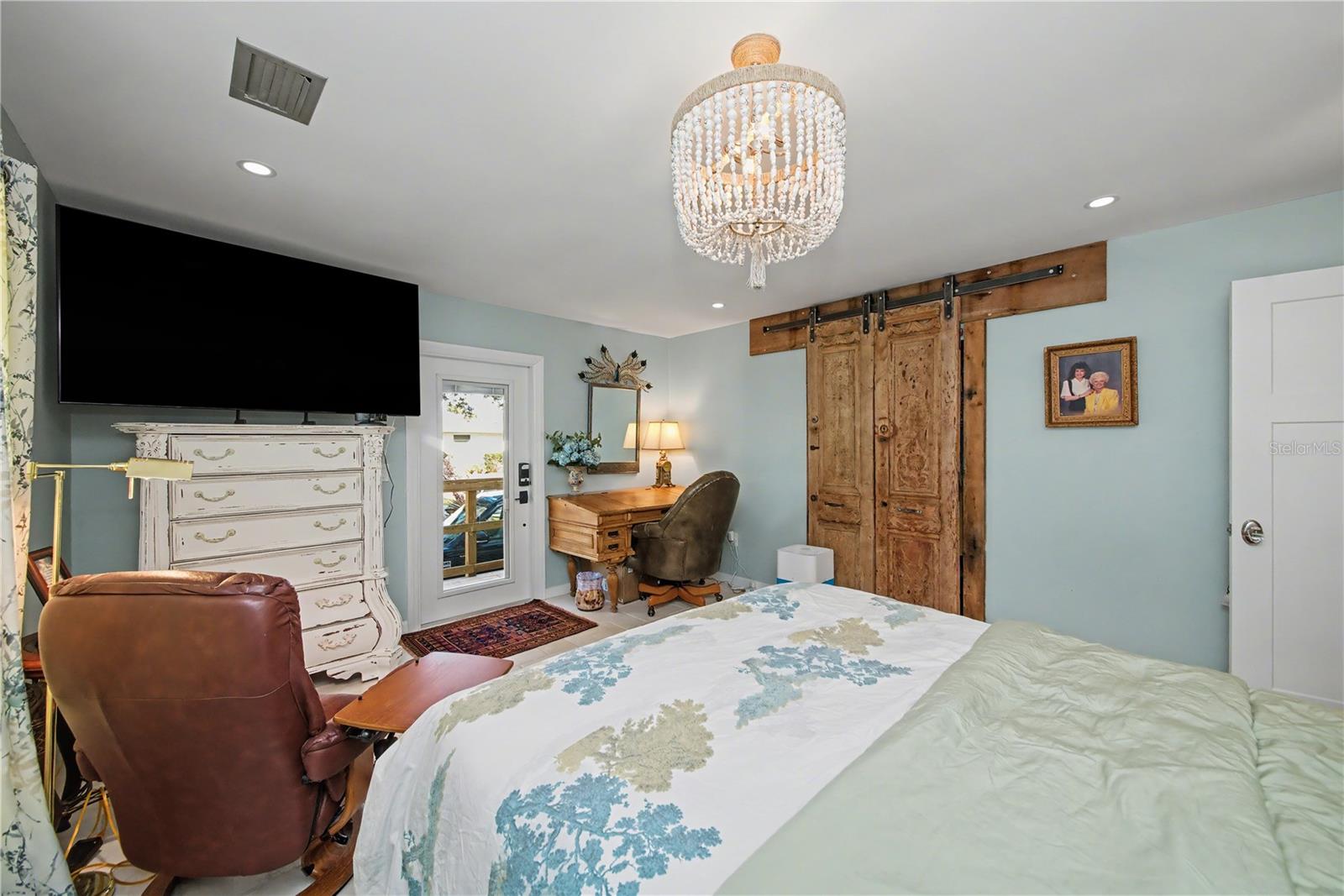 PHILLIPPI SHORES - Residential