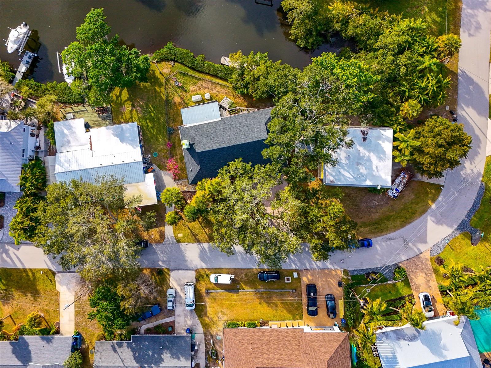 PHILLIPPI SHORES - Residential