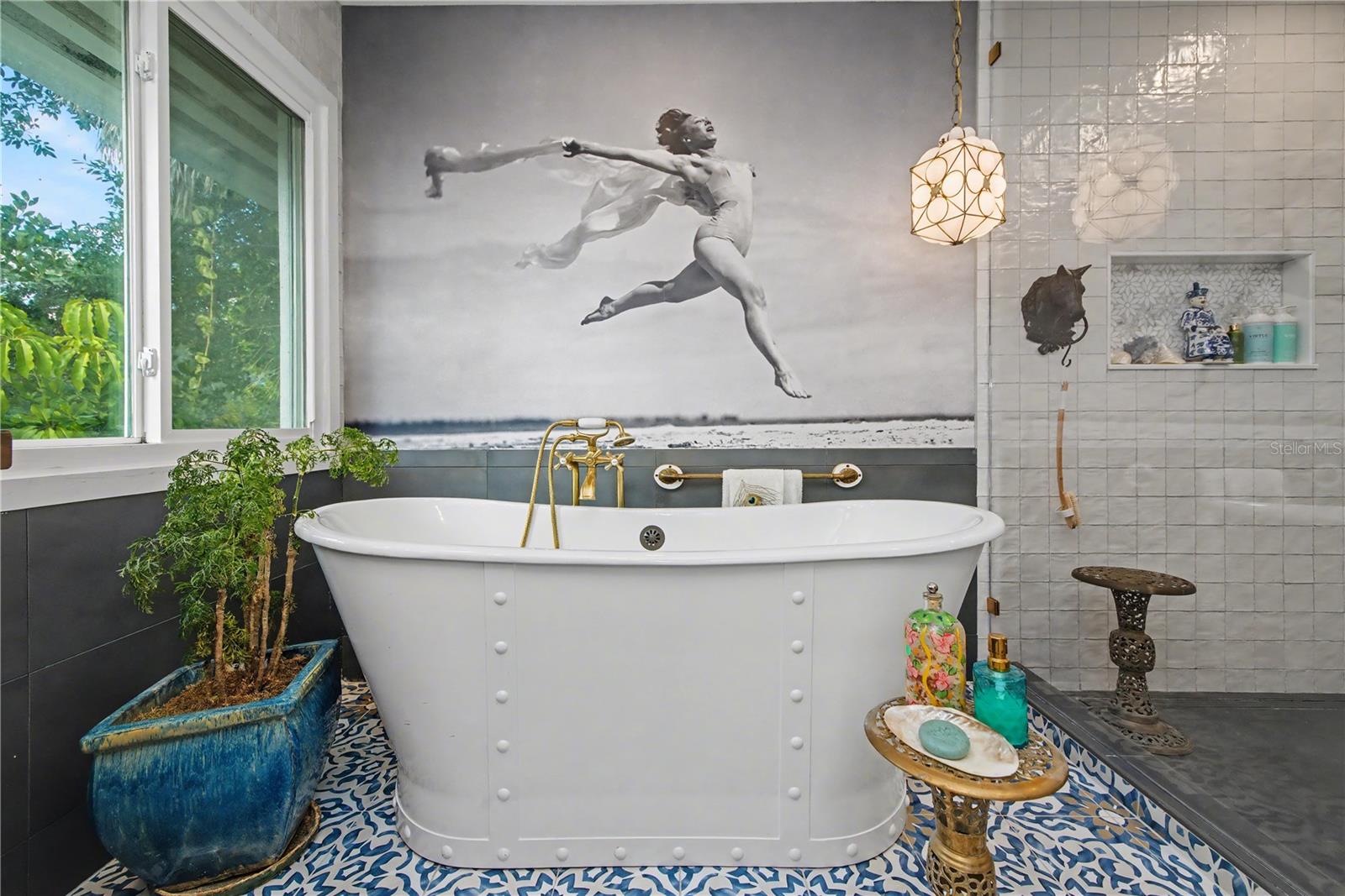 PHILLIPPI SHORES - Residential