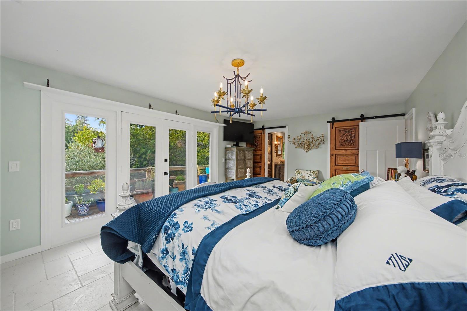 PHILLIPPI SHORES - Residential