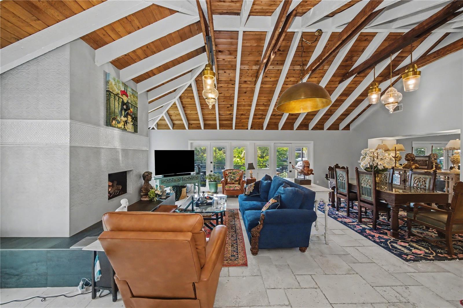 PHILLIPPI SHORES - Residential