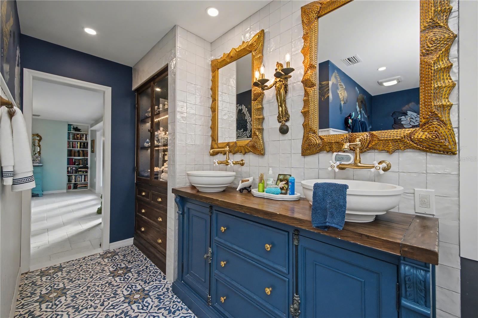 PHILLIPPI SHORES - Residential