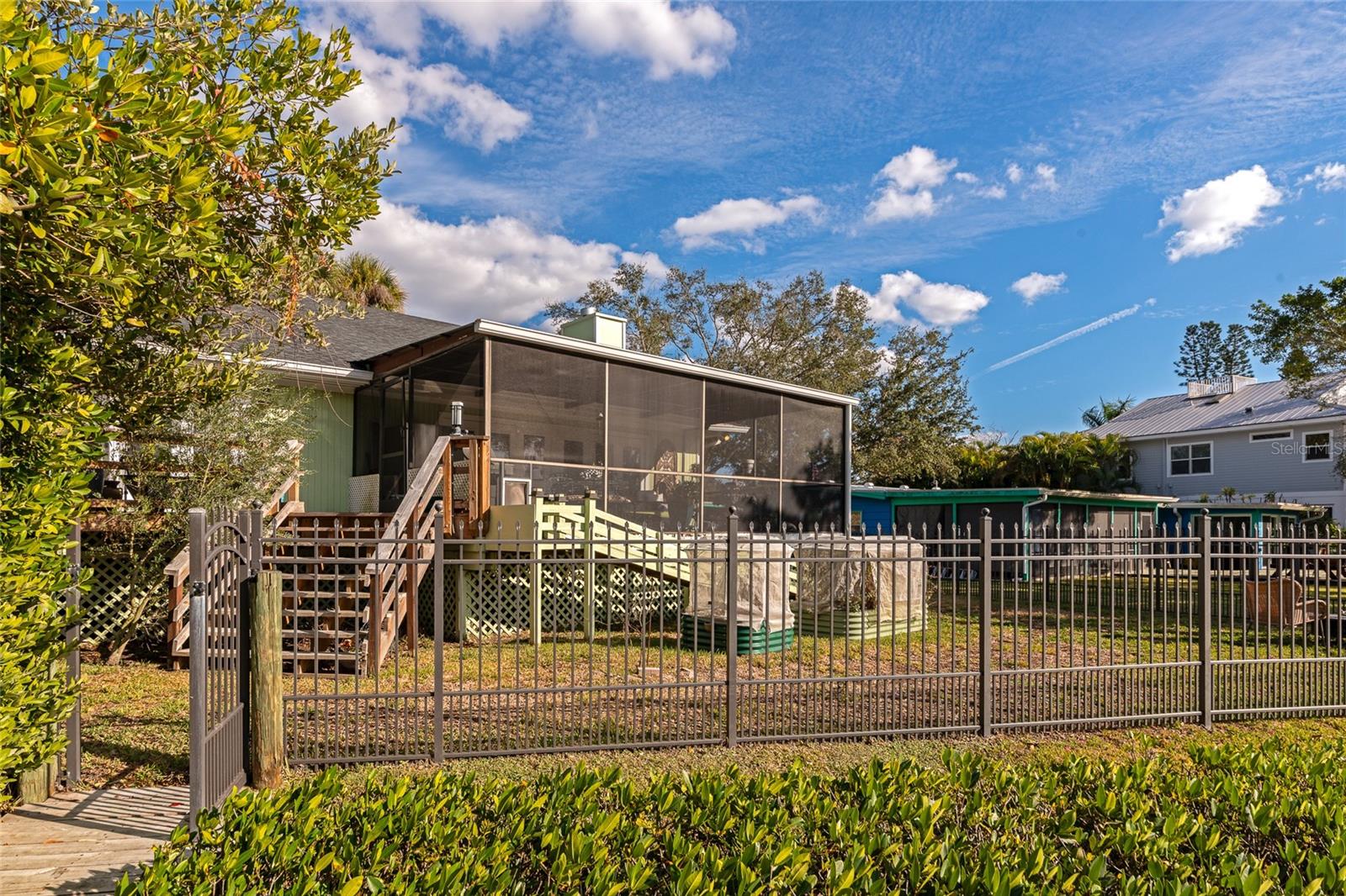 PHILLIPPI SHORES - Residential