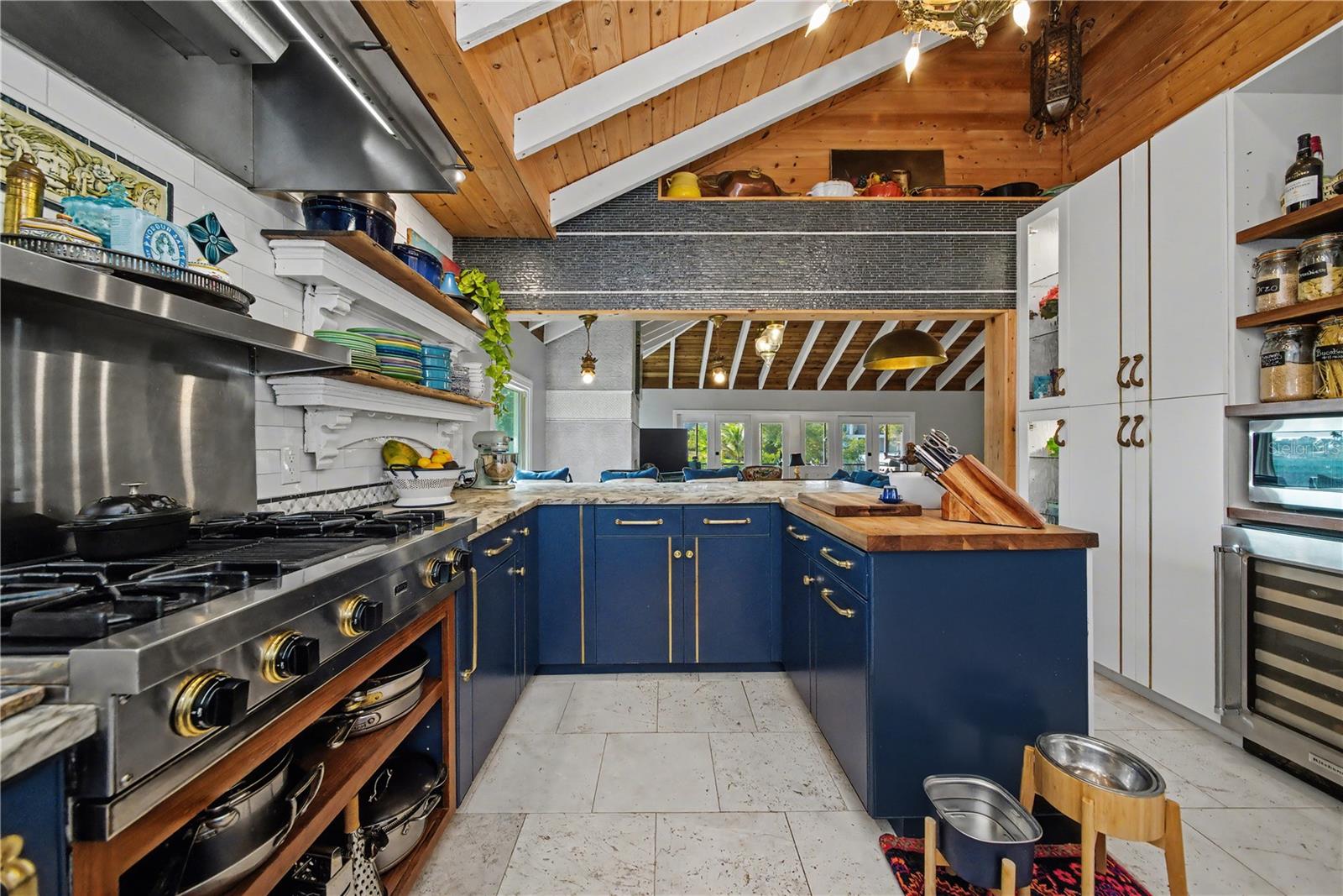 PHILLIPPI SHORES - Residential