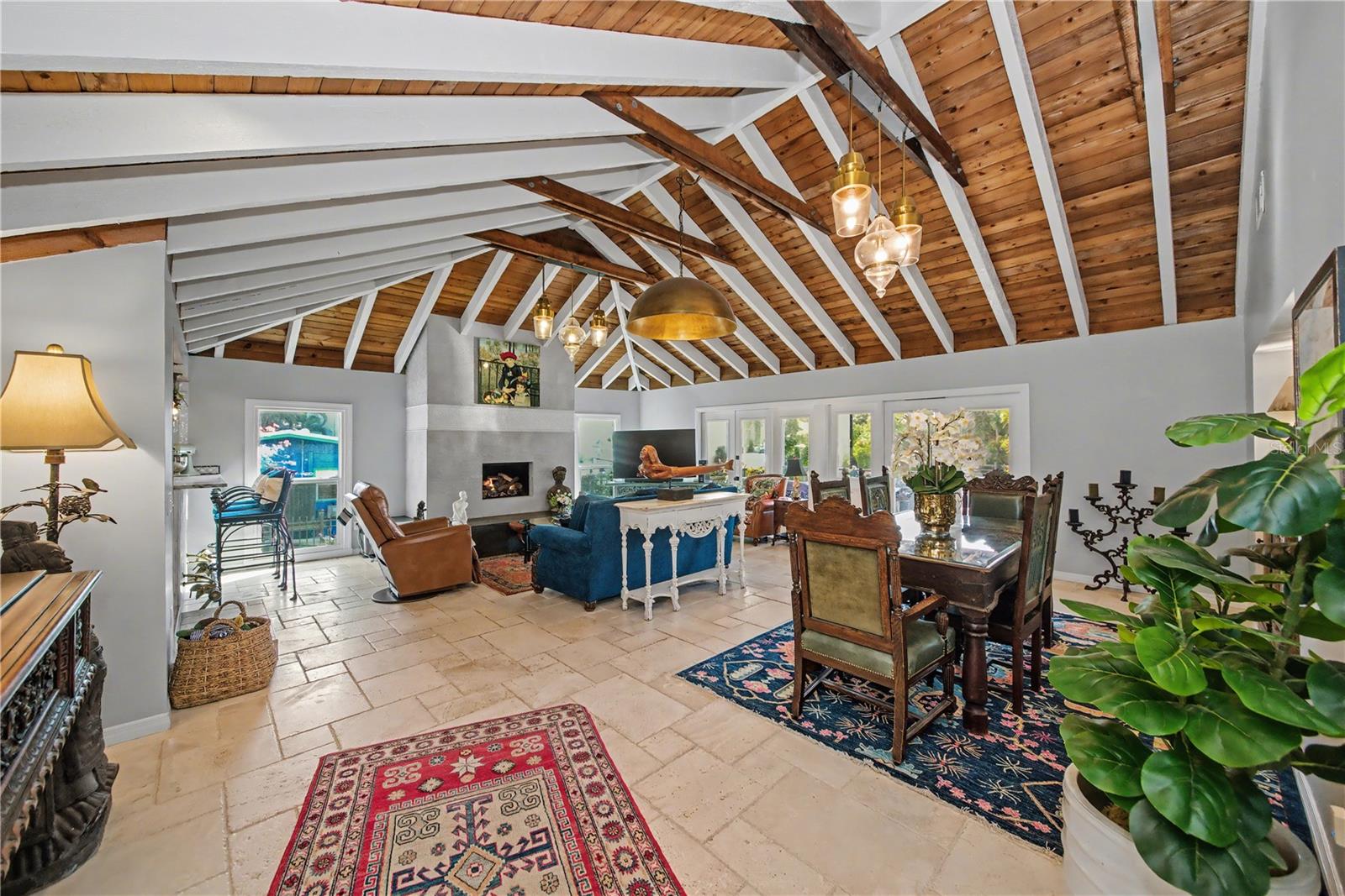 PHILLIPPI SHORES - Residential