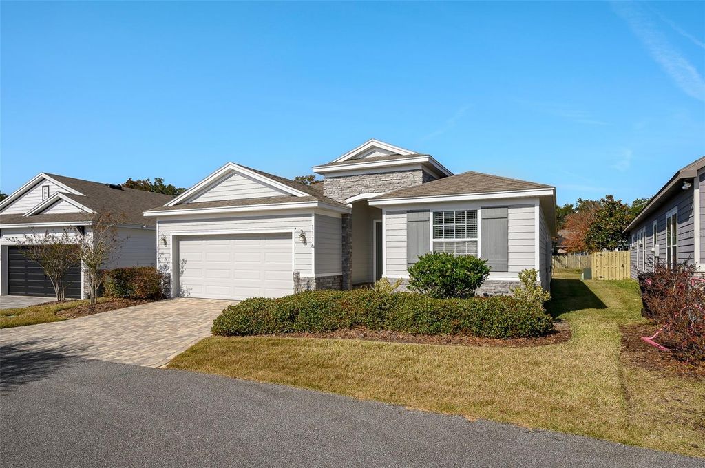 Photo of 1116 NW 136th Street, Newberry, FL 32669 (MLS # GC536770)