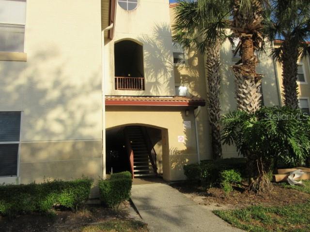 Don't miss this ground floor 2-bedroom 2 bath ground floor condominium unit at Altamonte's Bona Vista Gated Community. Close to pool and hot tub, fitness center and barbeque area. This unit has all vinyl planking or tile in grey tones with a screen porch overlooking a landscaped area. Storage and laundry room within the unit includes a full-size washer and dryer. Kitchen has full appliance package, breakfast bar and adjacent dining or home office area. Two bedrooms are split floorplan, each with its own private full bathroom. Bona Vista is close to SR 436/434 for commute to Seminole State College, Maitland Center, Advent Health HQ's as well as Altamonte's Uptown retail and restaurant area and Cranes Roost Park, Altamonte Mall, Advent Health Hospital and more. Zoned for Seminole county schools: Spring Lake Elementary, Teague Middle and Lake Brantley High School. Don't miss out on this popular location! Showing by appointment only.