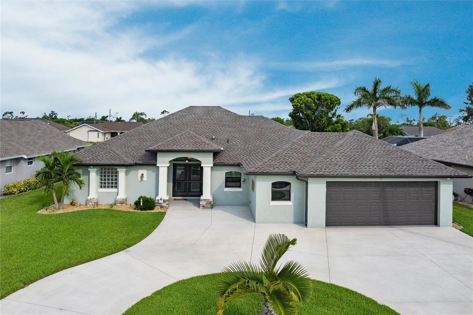 Welcome home to your SUNSET RETREAT! Built in 2022, and completely refurnished in 2025, this EXECUTIVE rental has everything you require and more! Located within Rotonda West, which features 5 public golf courses without even leaving the neighborhood, as well as walking/biking trails, a playground, and tennis/pickleball courts at the centralized park. If golf is not your game, the home is situated just 20 minutes from Boca Grande beaches to the South and Englewood beaches to the West, your perfect beach day awaits! From bikes, to beach chairs, to coolers and floaties, you will have everything you need to enjoy the outside! At home, you will find a lanai oasis featuring an oversized, HEATED, saltwater pool, screened in enclosure, outdoor living and dining space, a gas grill, and an outdoor TV! The home features 3 large bedrooms with closets, 3 FULL bathrooms, a dedicated primary space separated from the guest spaces, and a dedicated laundry space as well! Well appointed kitchen will ensure your comfort during your stay, or you can take advantage of the local dining options that will be sure to impress all your guests! Comfort and style combine to make this house truly your home away from home.
**This rental is available for the 2025 and 2026 seasons!**
