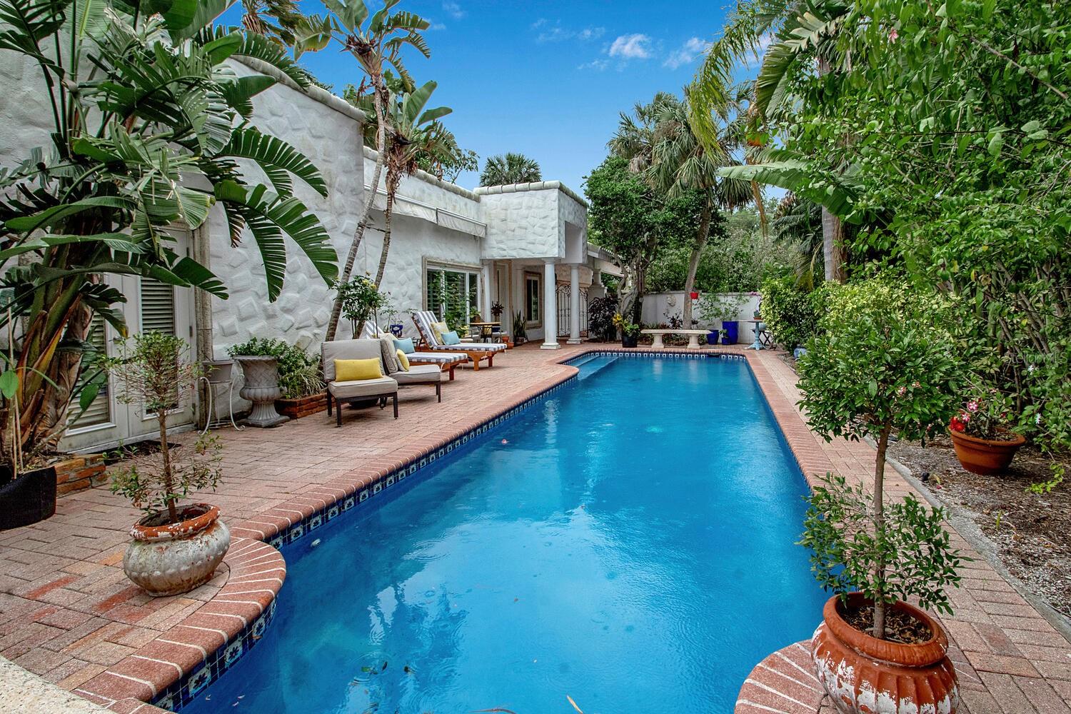 SAINT ARMANDS DIV JOHN RINGLING ESTATES - Residential